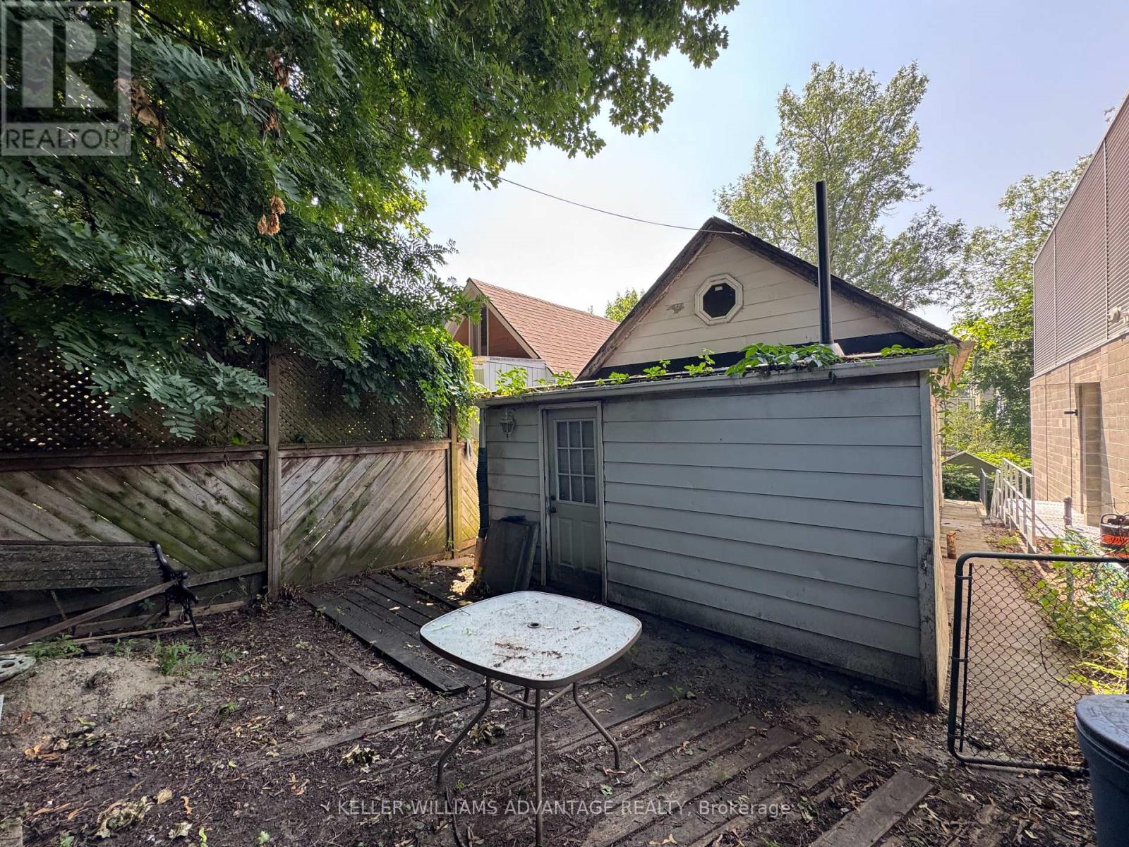 587 Craven Road, Toronto, Ontario  M4L 2Z6 - Photo 8 - E12527900