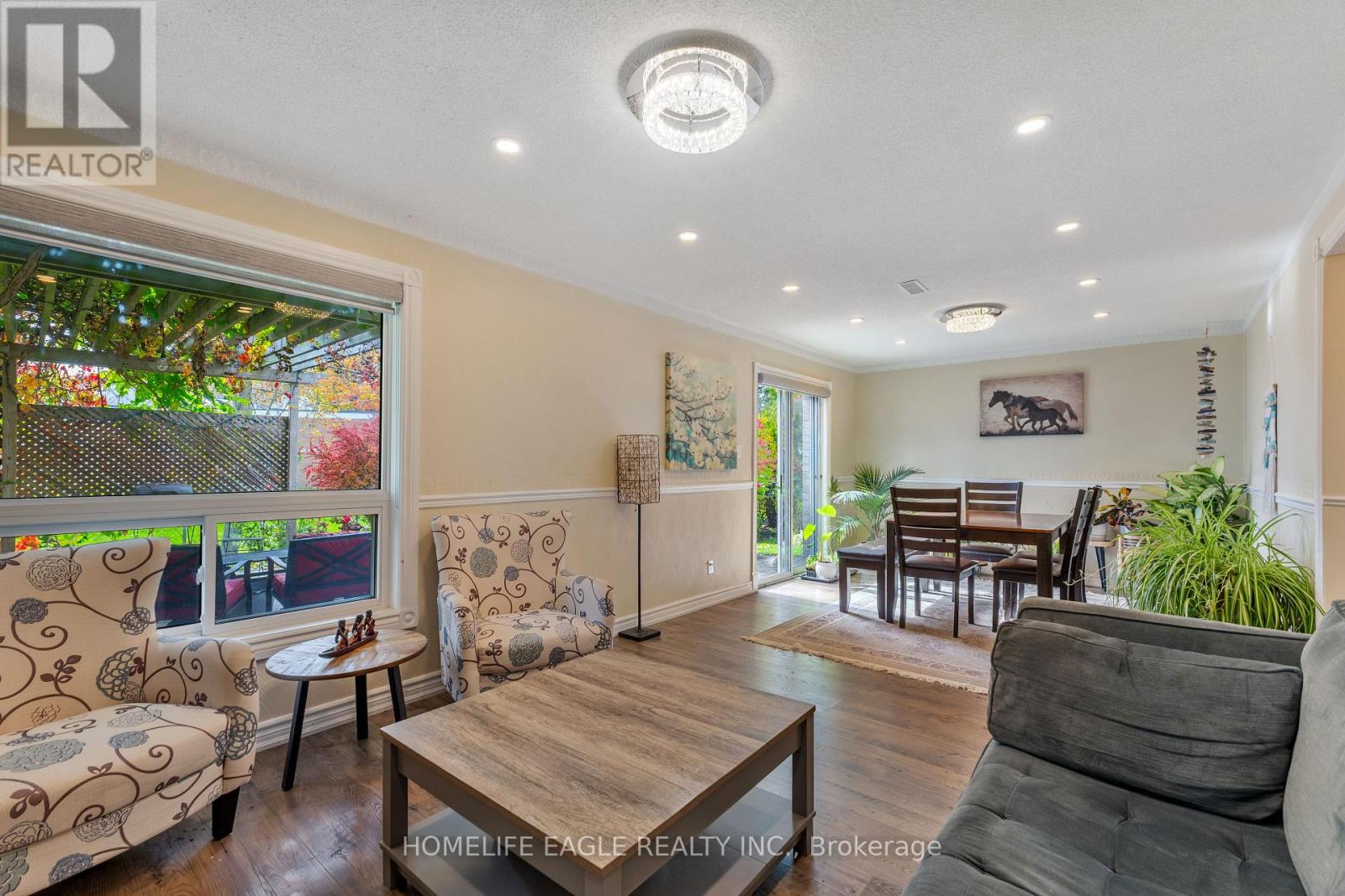 17 Beckett Avenue, East Gwillimbury, Ontario  L9N 1E6 - Photo 8 - N12539322