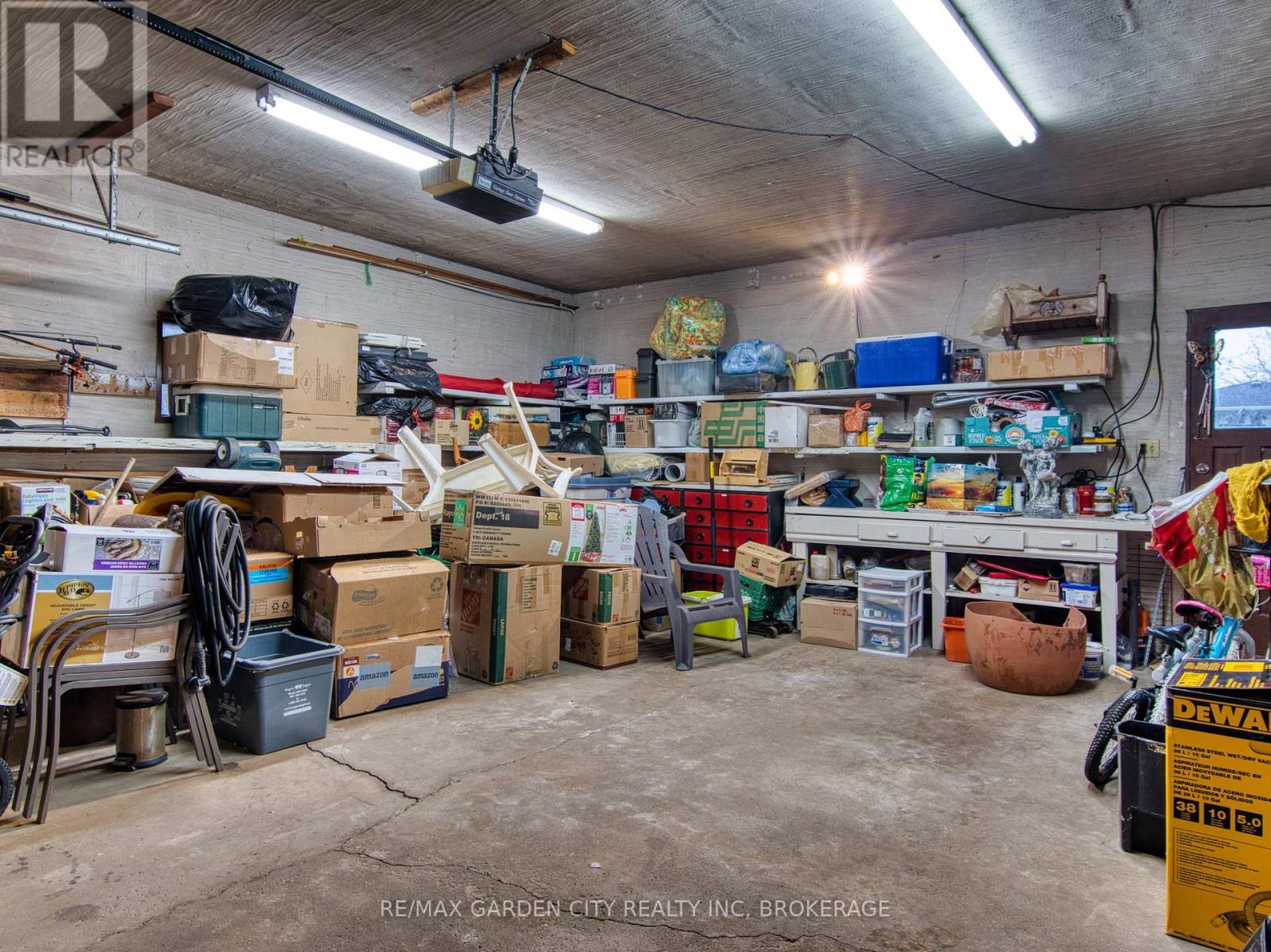 15 Black Friars Road, St. Catharines, Ontario  L2N 2M8 - Photo 39 - X12585608