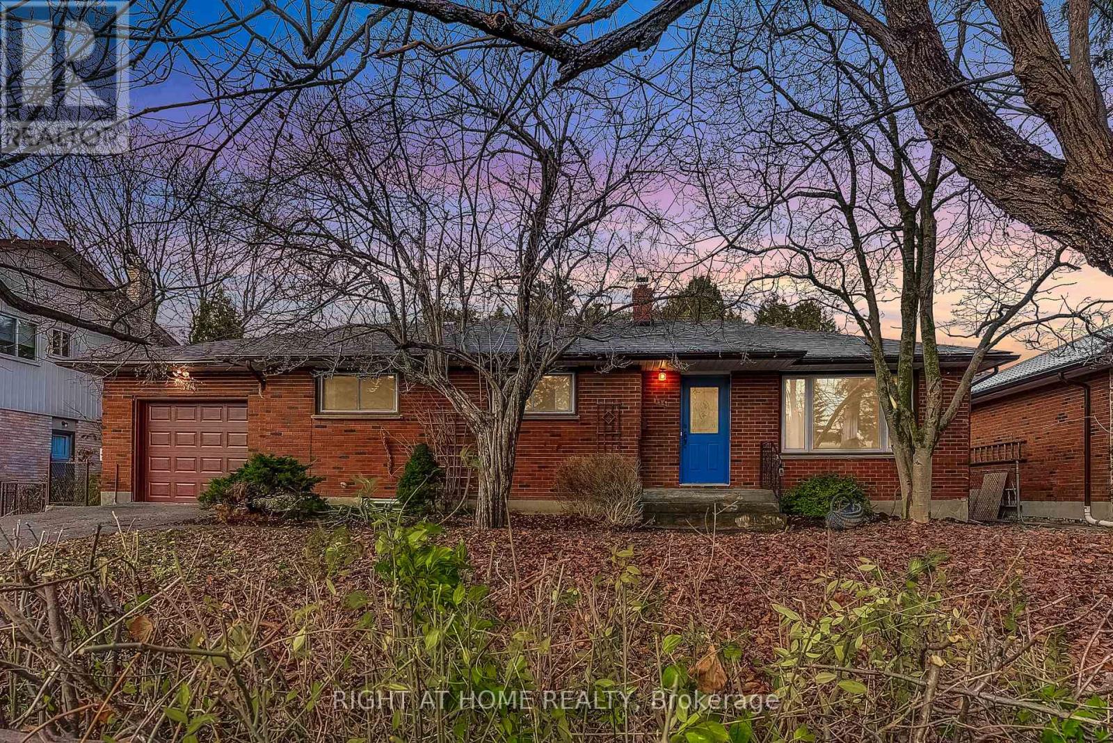 374 TOYNEVALE ROAD, Pickering, Ontario