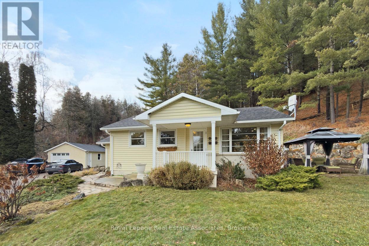 994290 MONO ADJALA TOWNLINE, Mono, Ontario