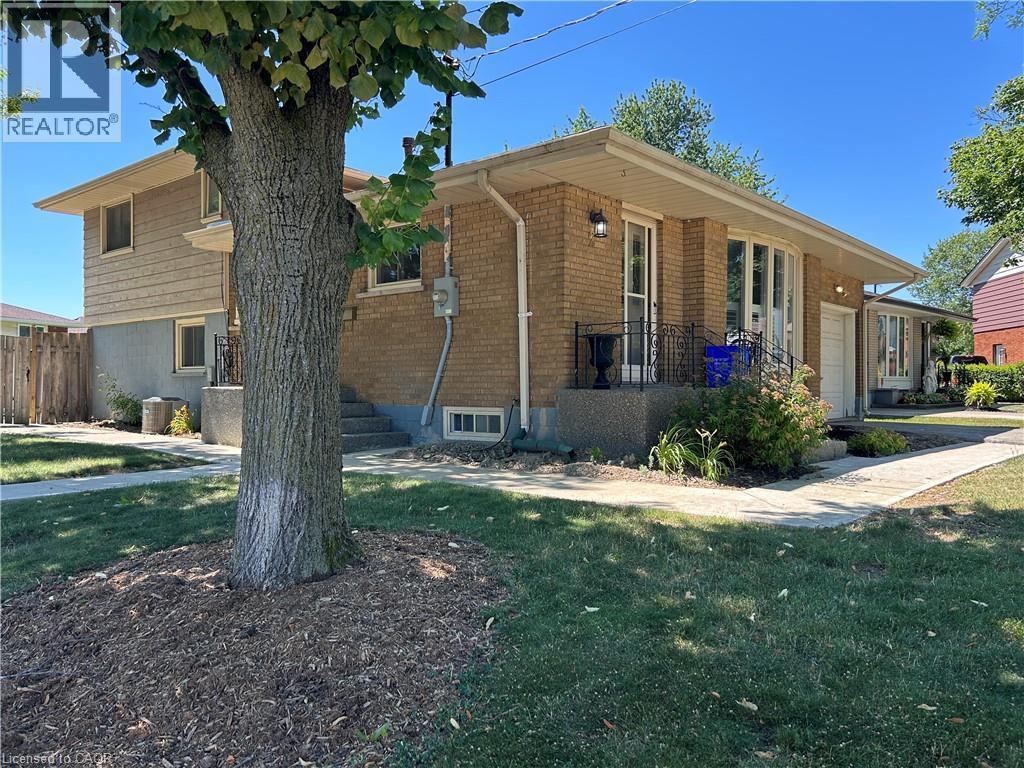 2 Melody Court, Hamilton, Ontario  L8V 2M4 - Photo 2 - 40759129