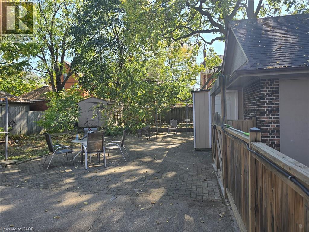 145 Sheridan Street, Brantford, Ontario  N3S 4P5 - Photo 4 - 40778696