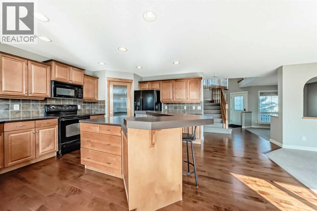 130 Panamount View Nw, Calgary, Alberta  T3K 0A8 - Photo 8 - A2260210