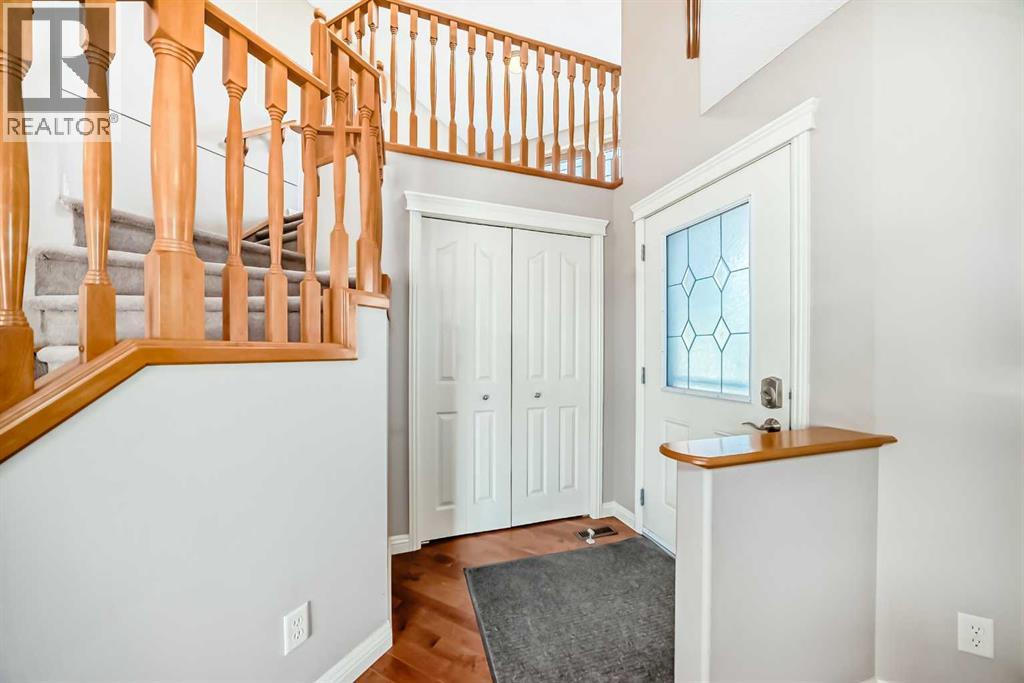 130 Panamount View Nw, Calgary, Alberta  T3K 0A8 - Photo 3 - A2260210