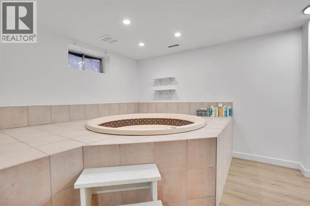 7 Deercrest Way Se, Calgary, Alberta  T2J 5W3 - Photo 36 - A2268307