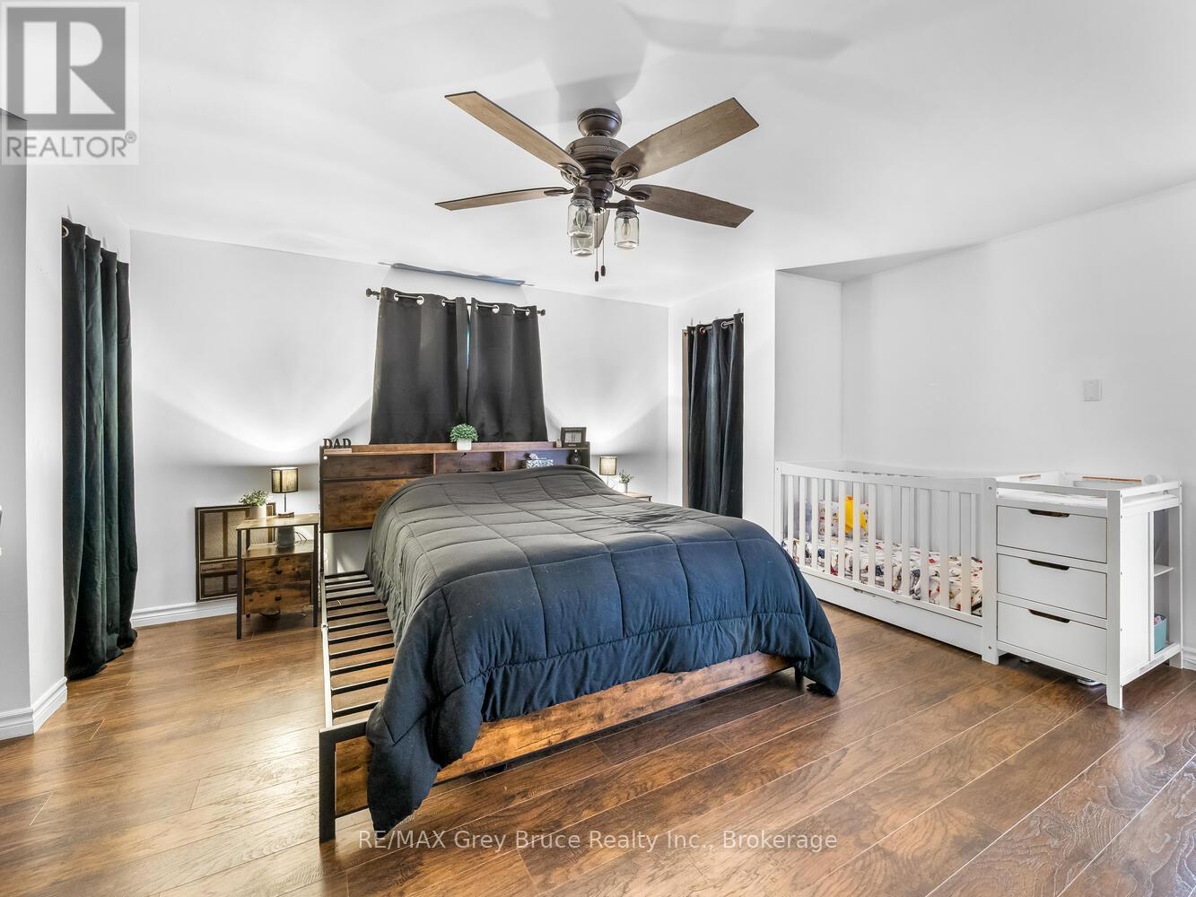 217 Kings Crescent, South Bruce Peninsula, Ontario  N0H 2T0 - Photo 14 - X12585626