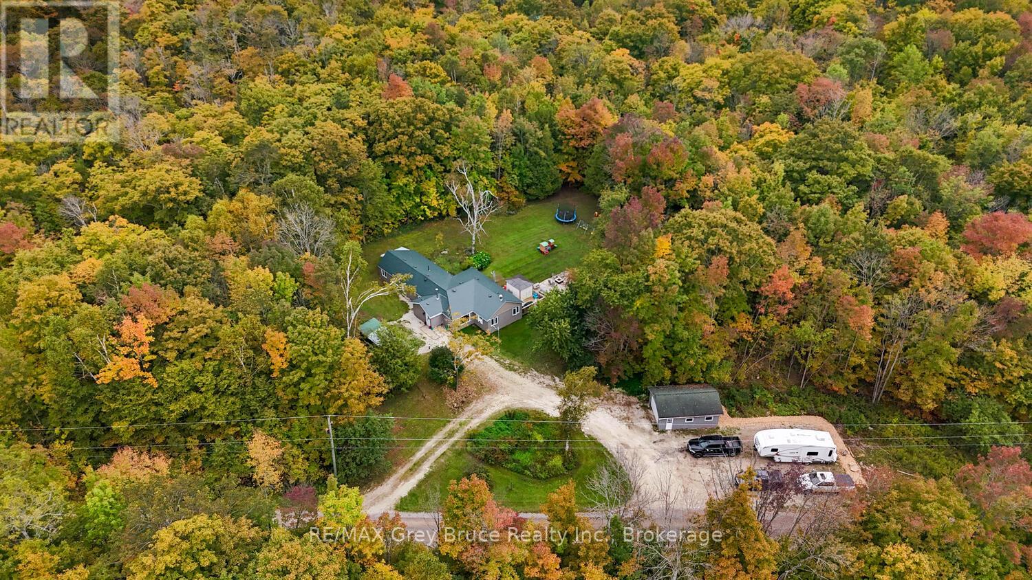 217 Kings Crescent, South Bruce Peninsula, Ontario  N0H 2T0 - Photo 40 - X12585626