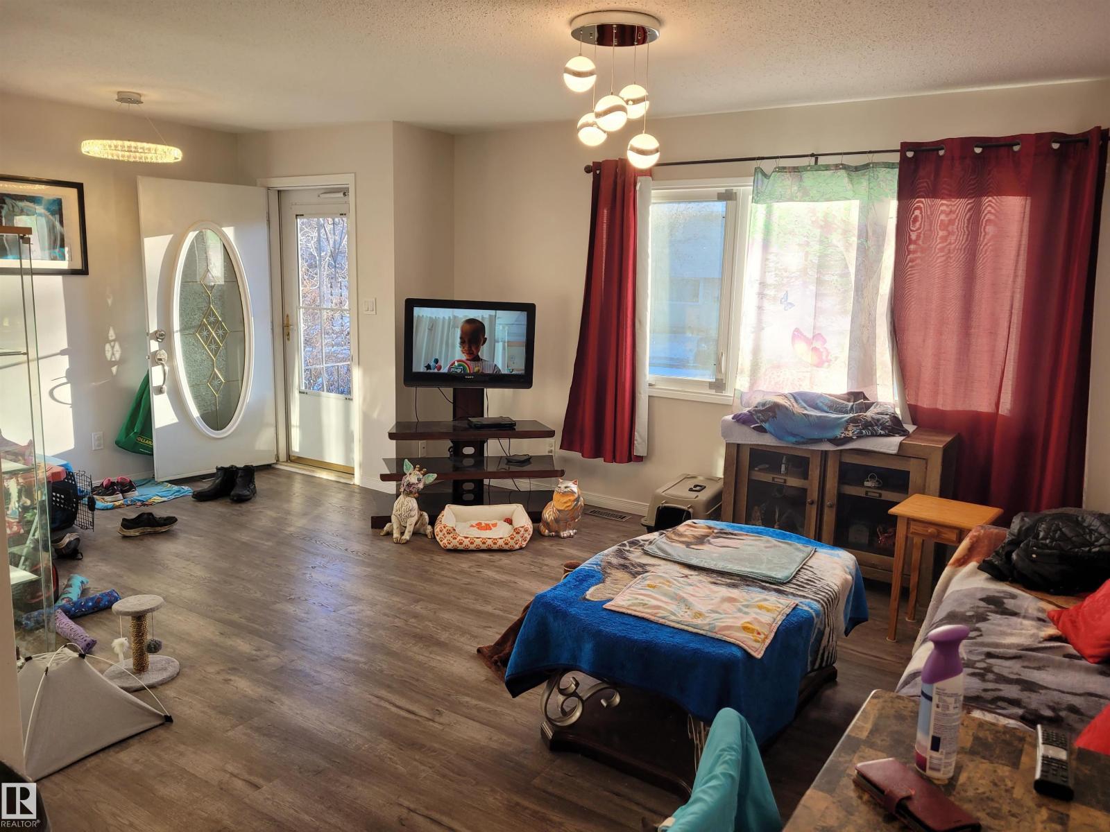 11616 152 Av Nw, Edmonton, Alberta  T5X 1C7 - Photo 2 - E4466975