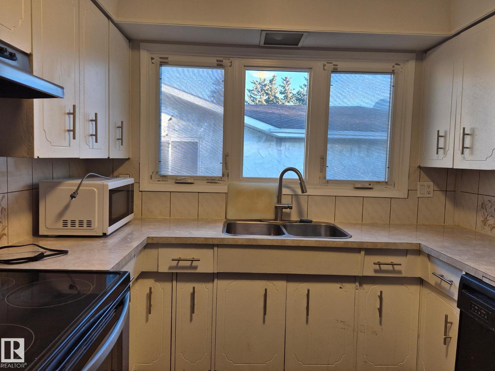 11616 152 Av Nw, Edmonton, Alberta  T5X 1C7 - Photo 7 - E4466975