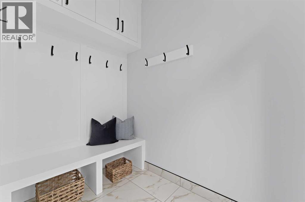 107 Hartford Road Nw, Calgary, Alberta  T2K 2A7 - Photo 17 - A2263061