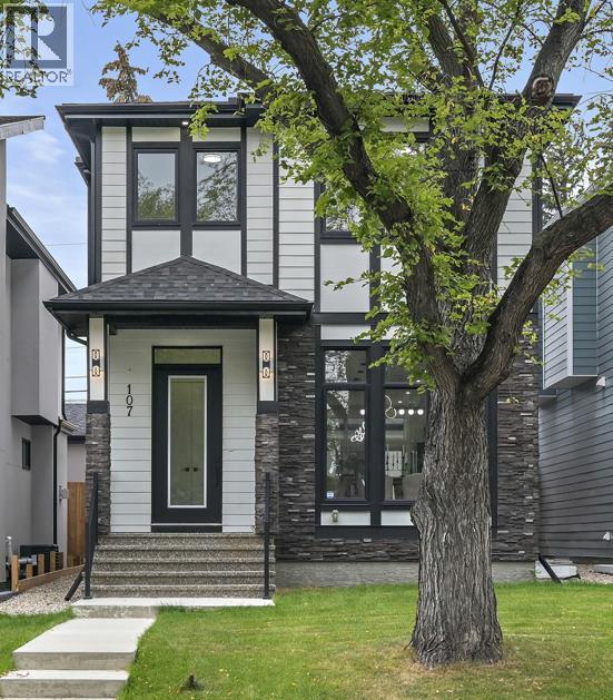 107 Hartford Road Nw, Calgary, Alberta  T2K 2A7 - Photo 2 - A2263061