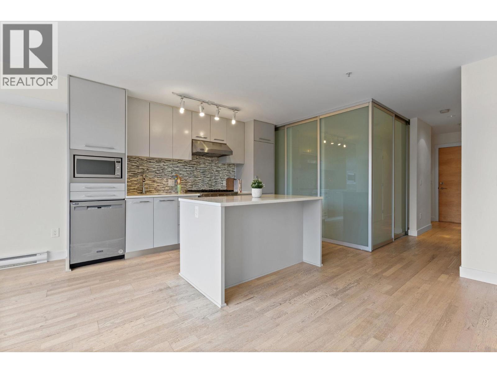 306 4355 W 10th Avenue, Vancouver, British Columbia  V6R 2H6 - Photo 6 - R3057838