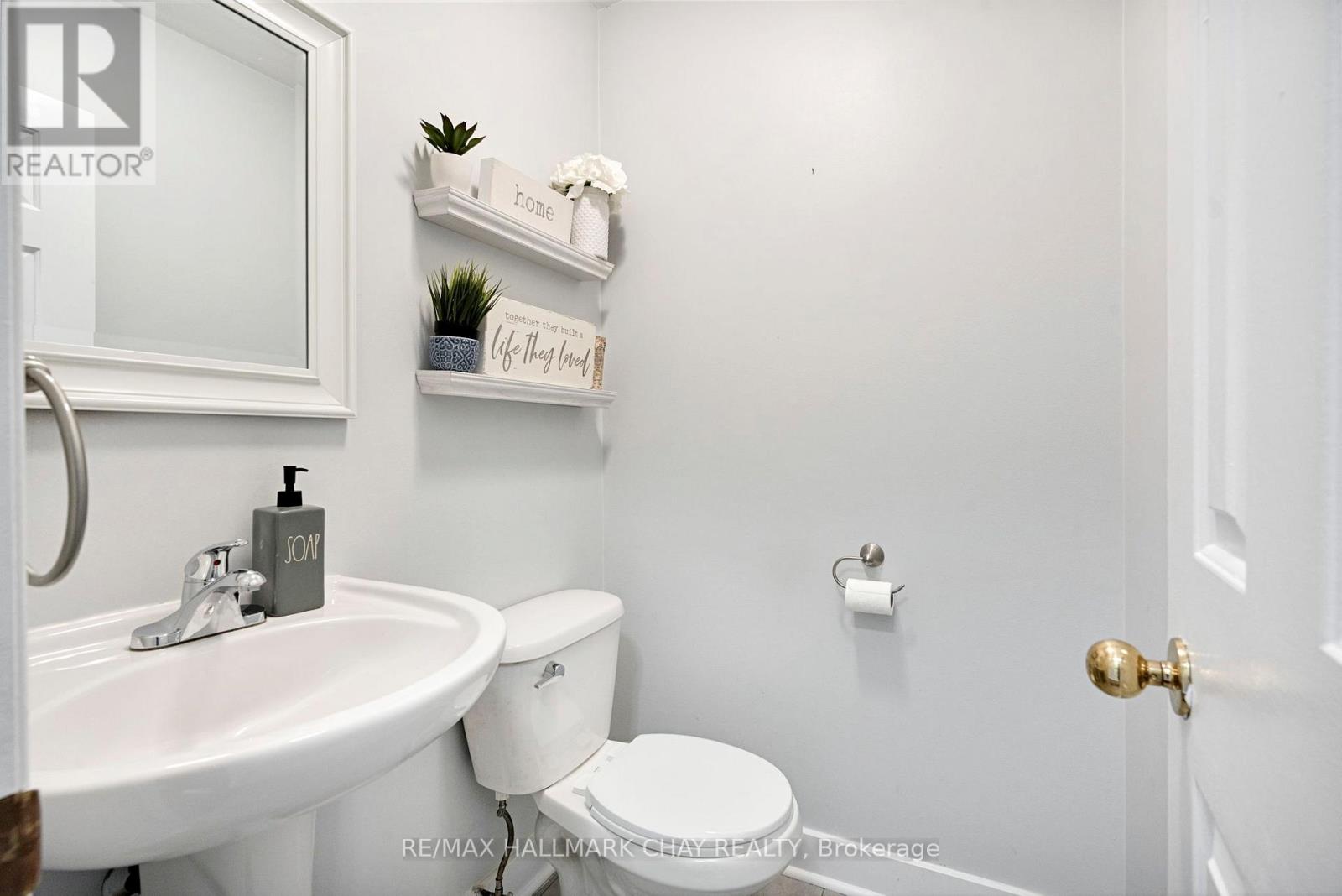 104 Pickett Crescent, Barrie, Ontario  L4N 8B9 - Photo 10 - S12581224