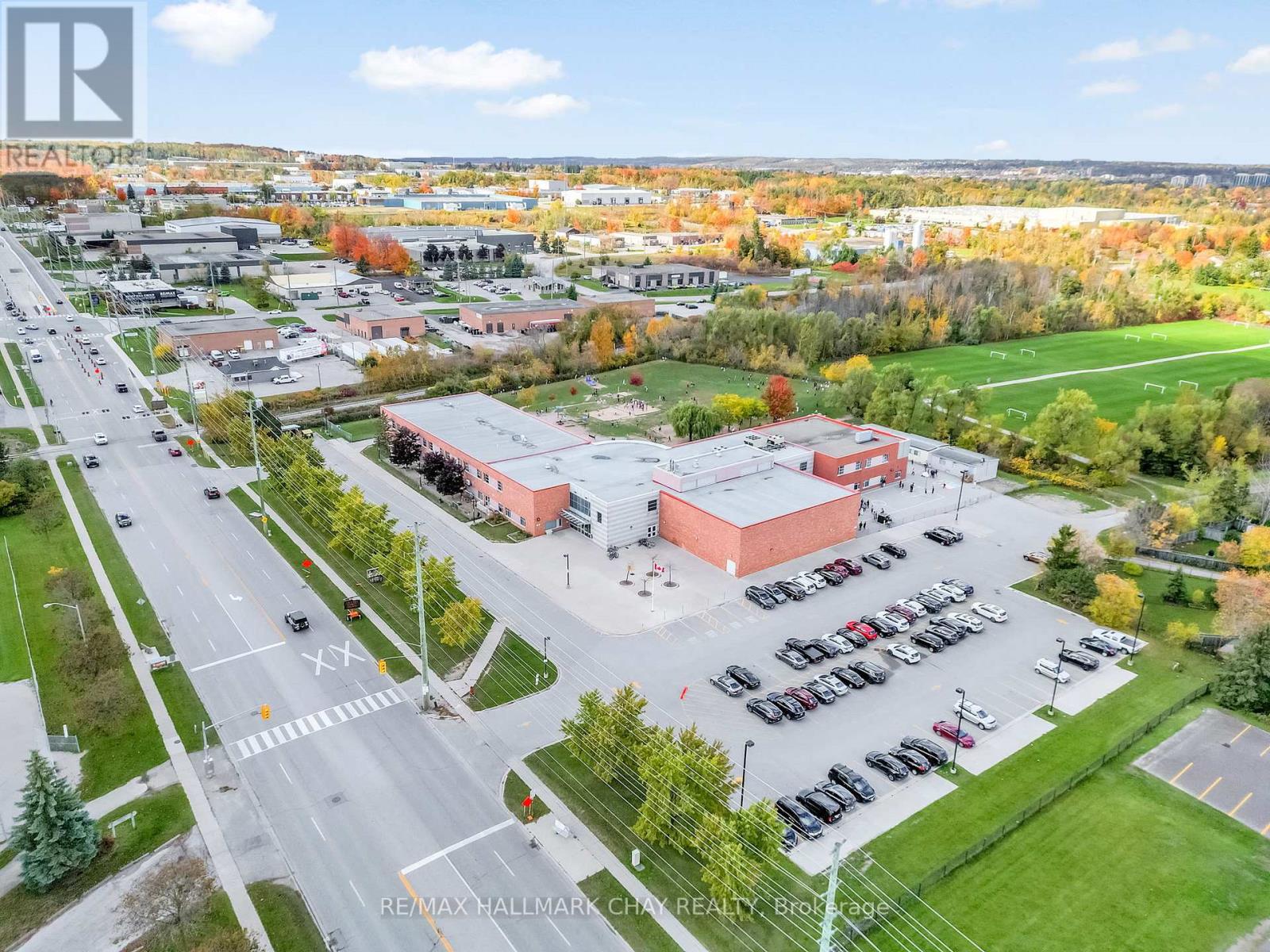 104 Pickett Crescent, Barrie, Ontario  L4N 8B9 - Photo 35 - S12581224