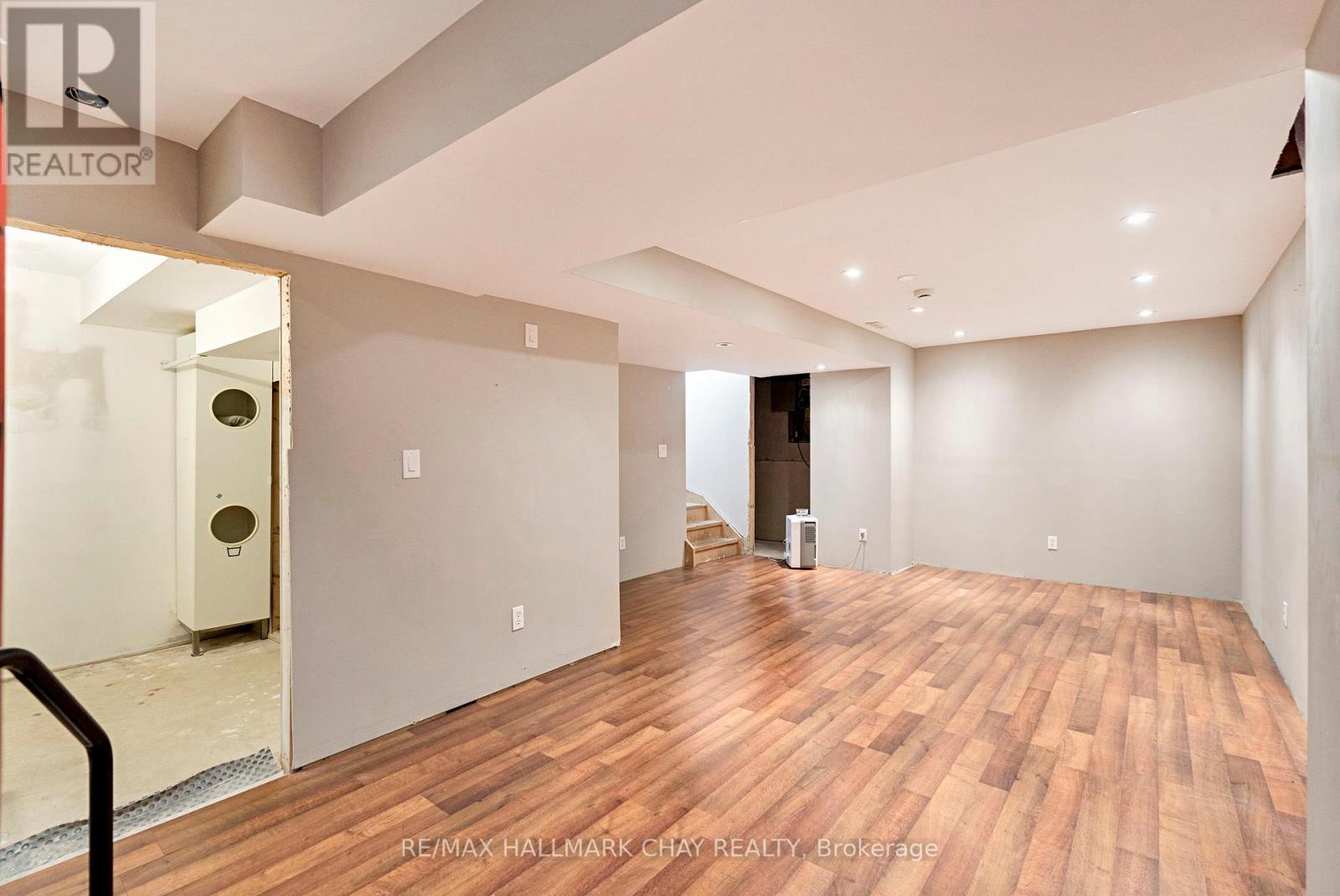 104 Pickett Crescent, Barrie, Ontario  L4N 8B9 - Photo 26 - S12581224