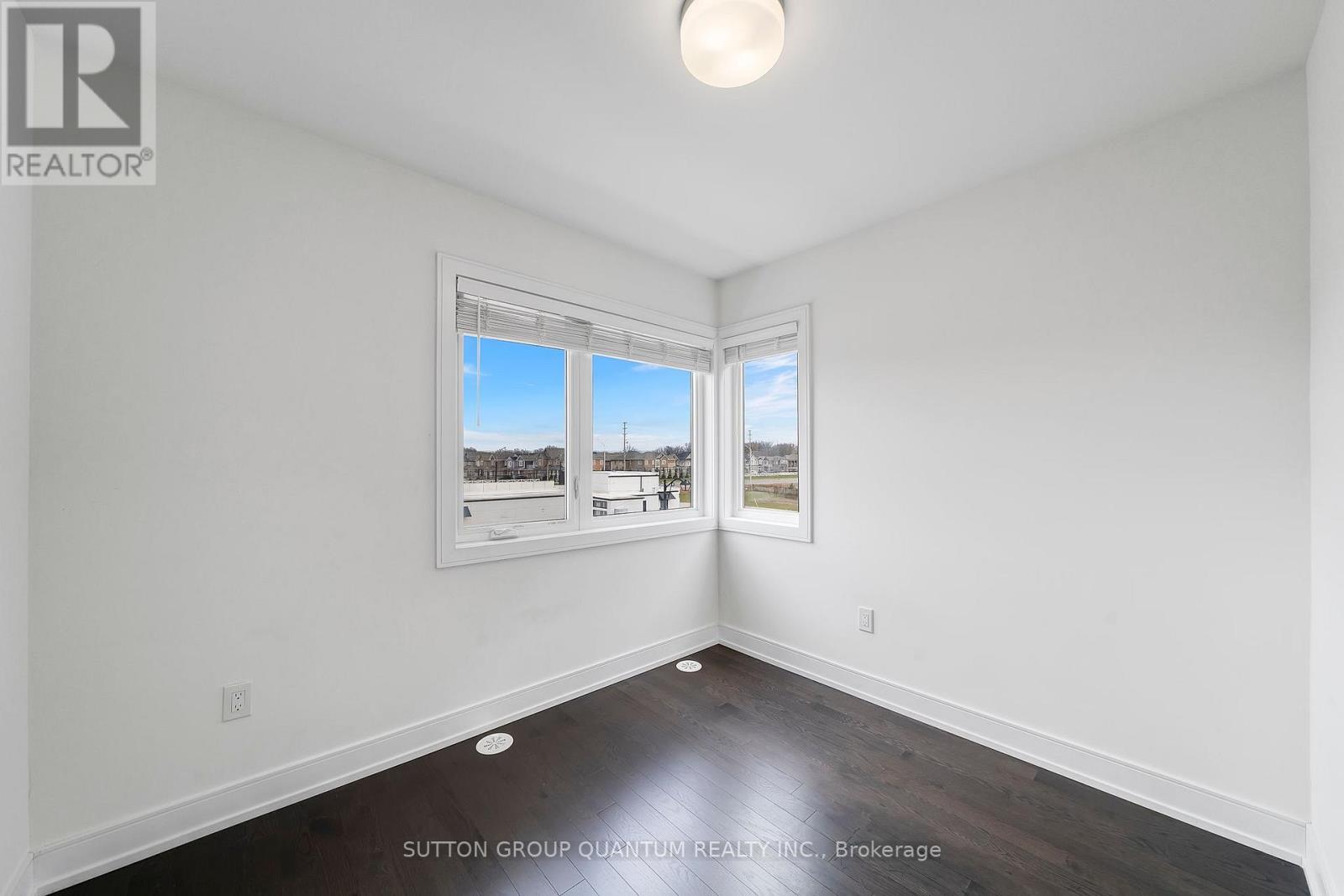 1401 Clarriage Court, Milton, Ontario  L9E 1L6 - Photo 21 - W12545904