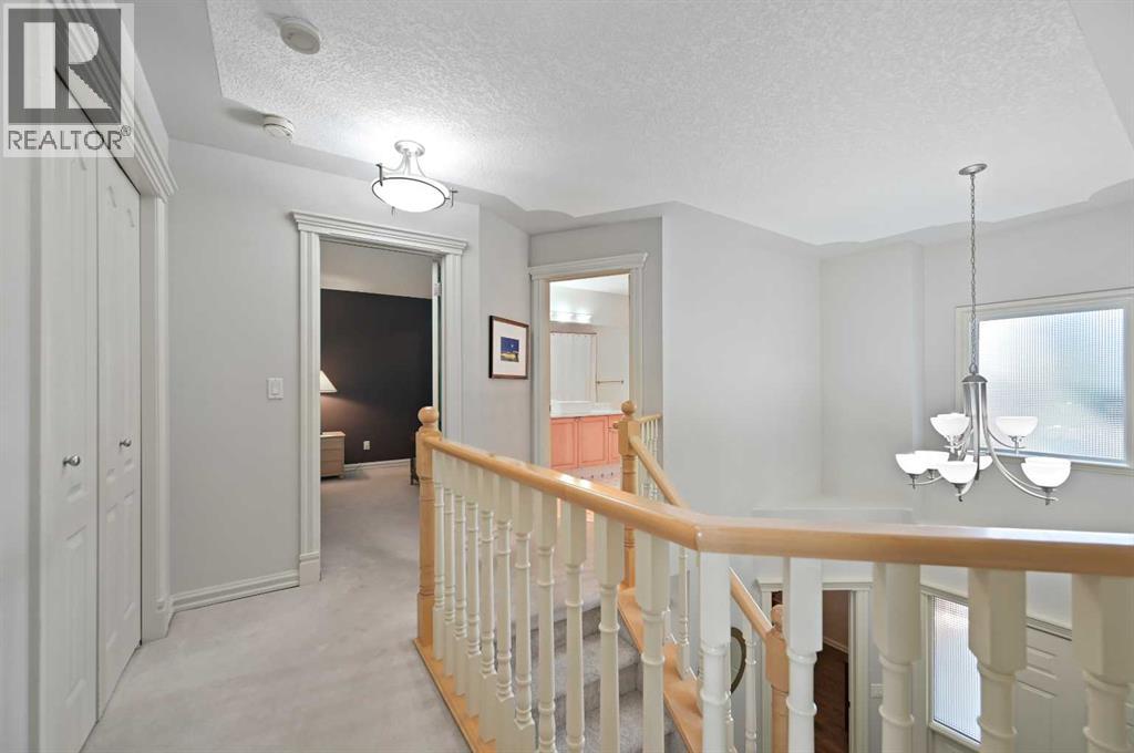 41 Strathridge Crescent Sw, Calgary, Alberta  T3H 3R9 - Photo 22 - A2271612