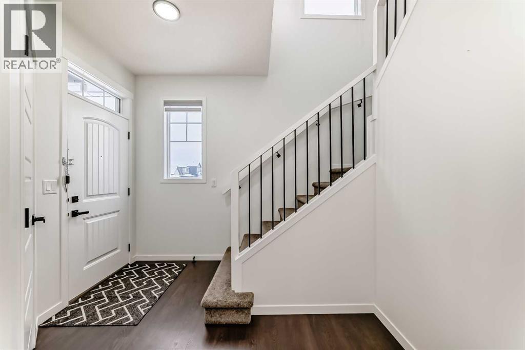 31 Creekside Grove Sw, Calgary, Alberta  T2X 4A8 - Photo 6 - A2272984