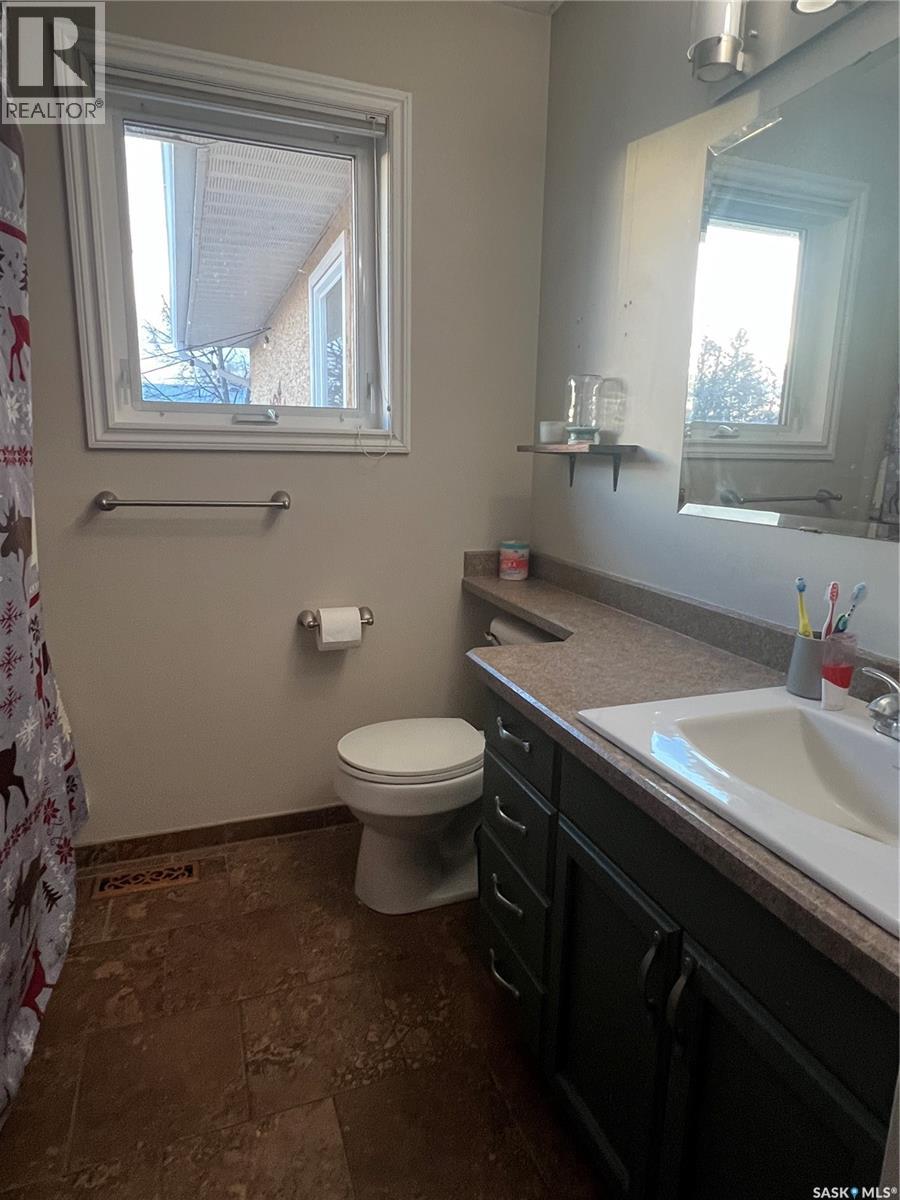 235 George Crescent, Esterhazy, Saskatchewan  S0A 0X0 - Photo 19 - SK024847