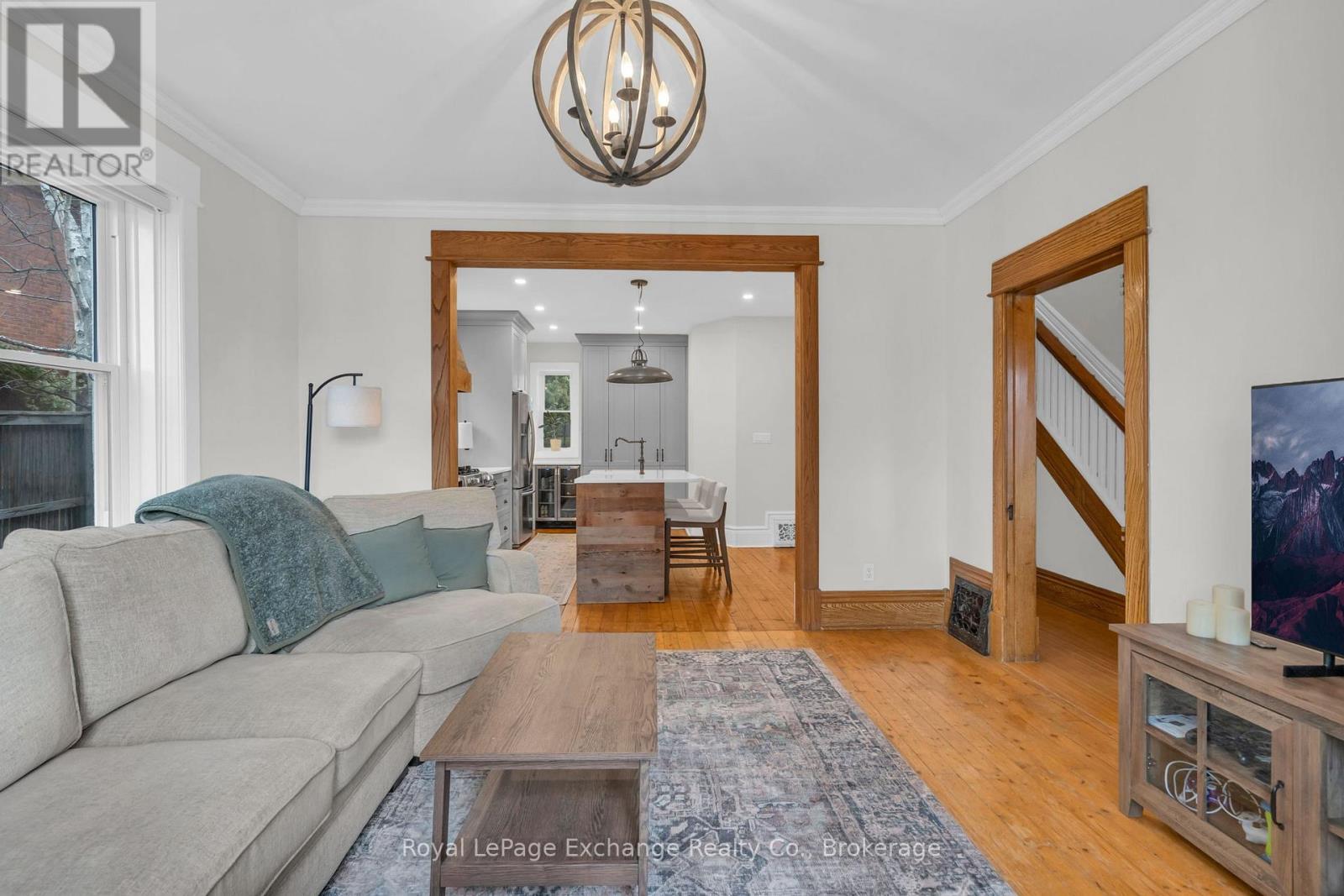 412 Main Street W, King (Schomberg), Ontario  L0G 1T0 - Photo 13 - N12585904