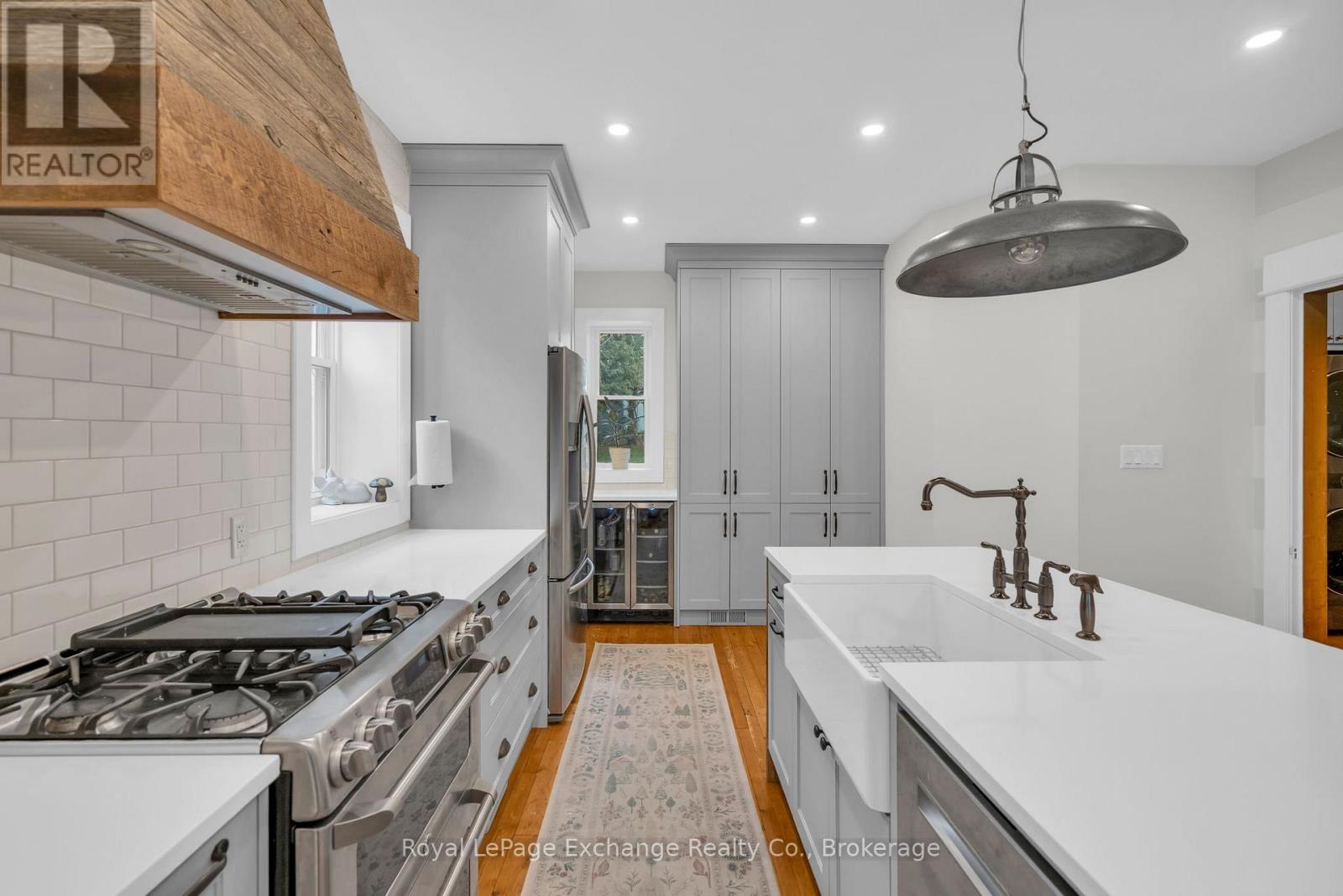 412 Main Street W, King (Schomberg), Ontario  L0G 1T0 - Photo 17 - N12585904