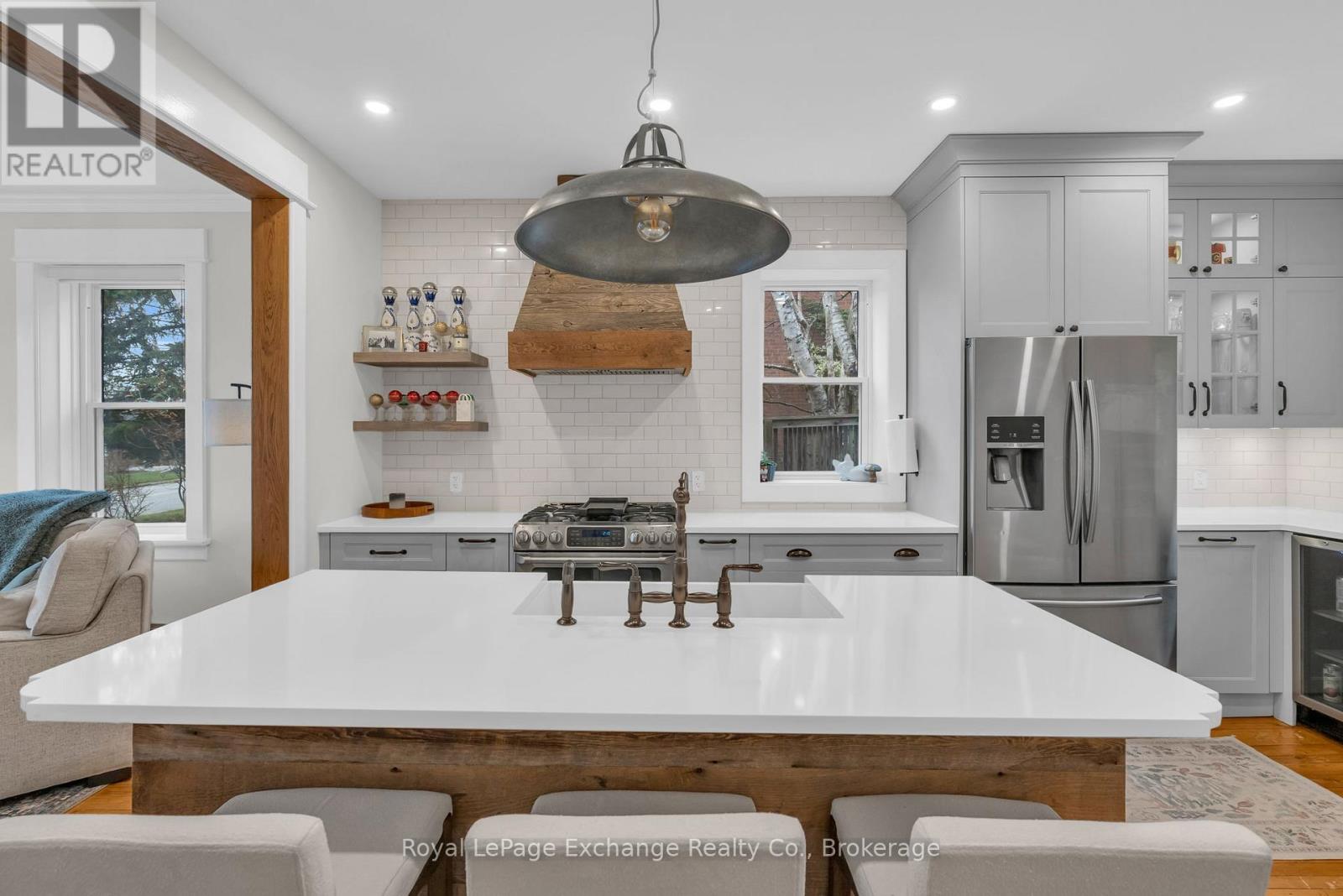 412 Main Street W, King (Schomberg), Ontario  L0G 1T0 - Photo 19 - N12585904