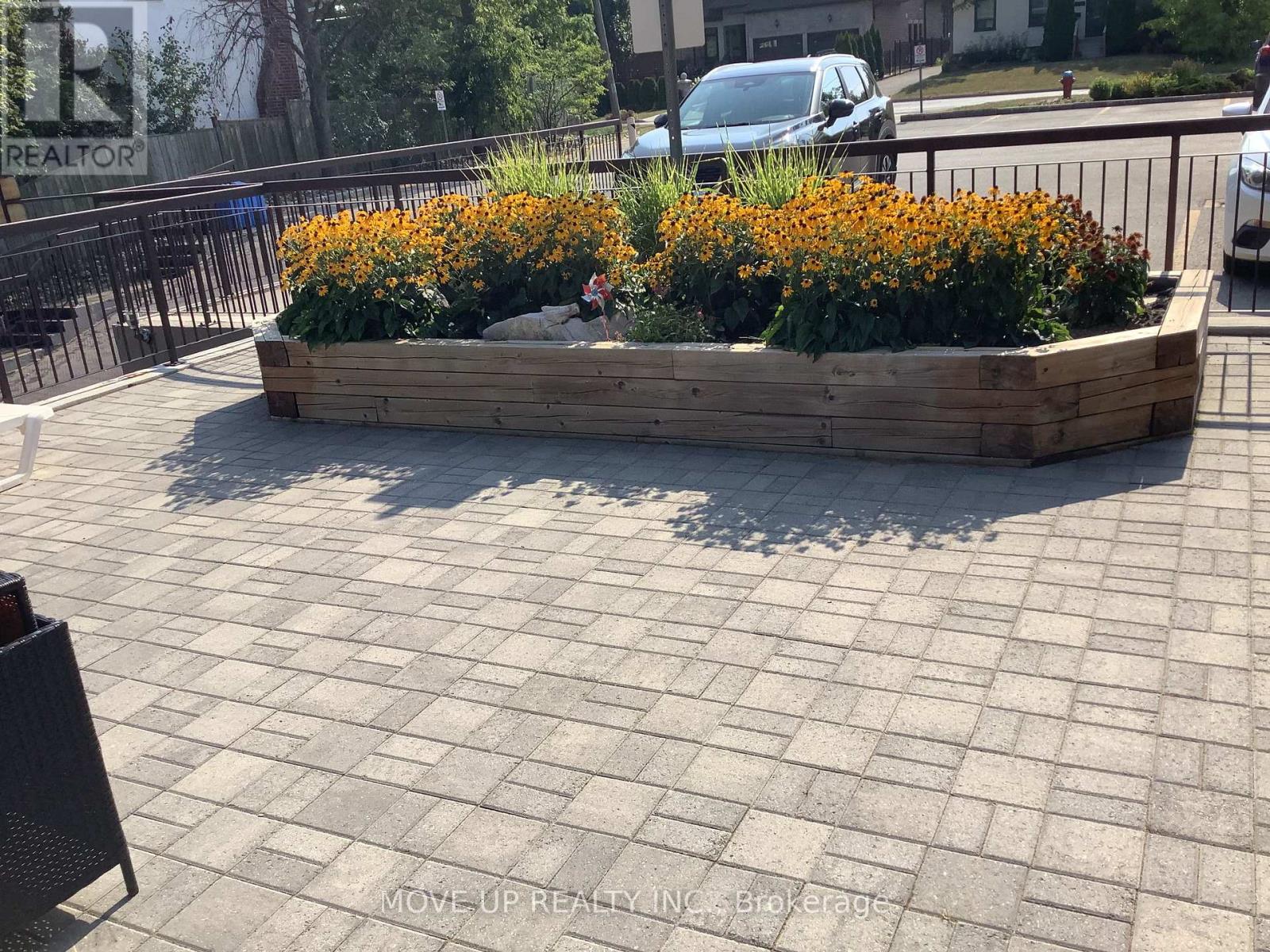 203 - 249 Major Mackenzie Drive E, Richmond Hill, Ontario  L4C 9M8 - Photo 23 - N12585676