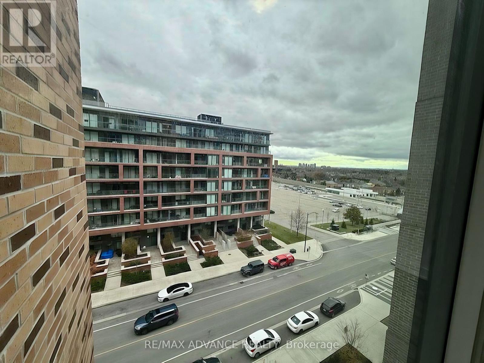 616 - 100 Eagle Rock Way, Vaughan, Ontario  L6A 5B9 - Photo 14 - N12585708