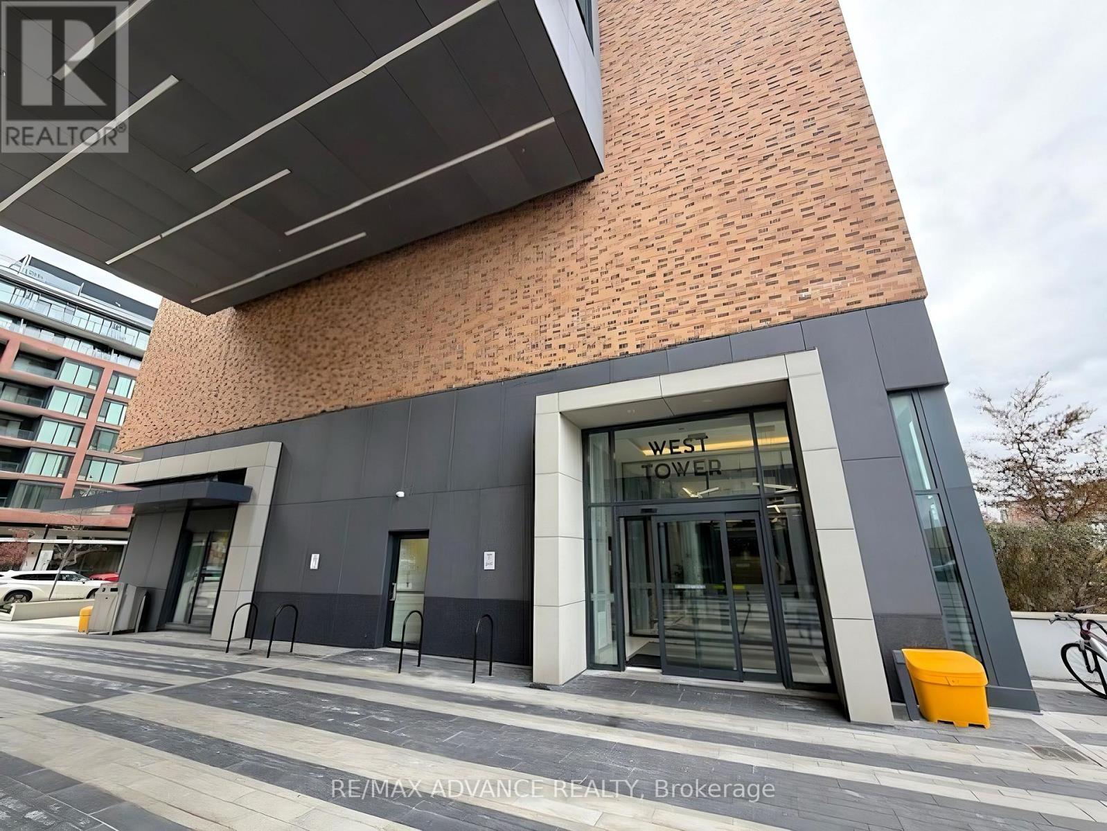 616 - 100 Eagle Rock Way, Vaughan, Ontario  L6A 5B9 - Photo 2 - N12585708