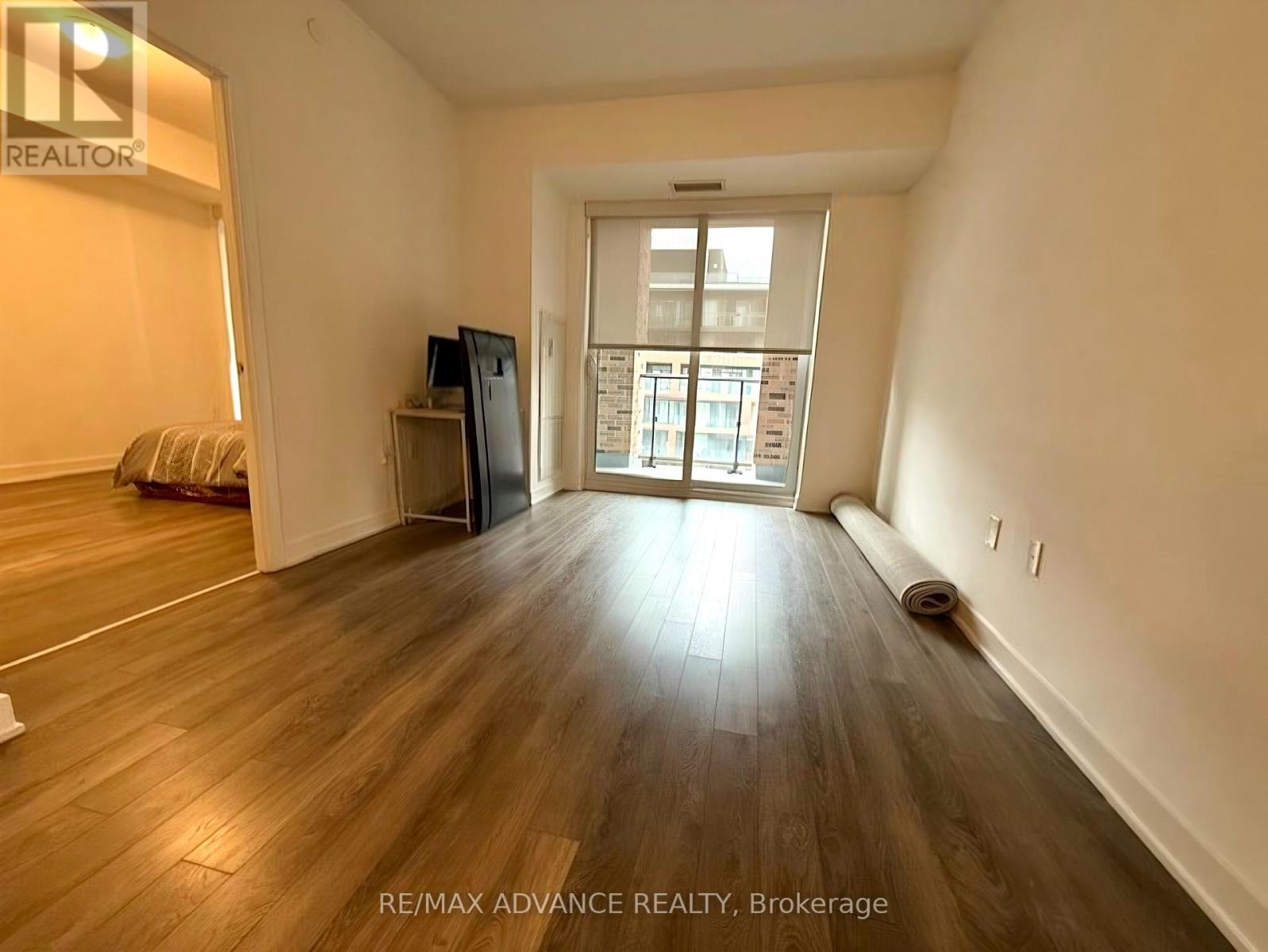 616 - 100 Eagle Rock Way, Vaughan, Ontario  L6A 5B9 - Photo 6 - N12585708