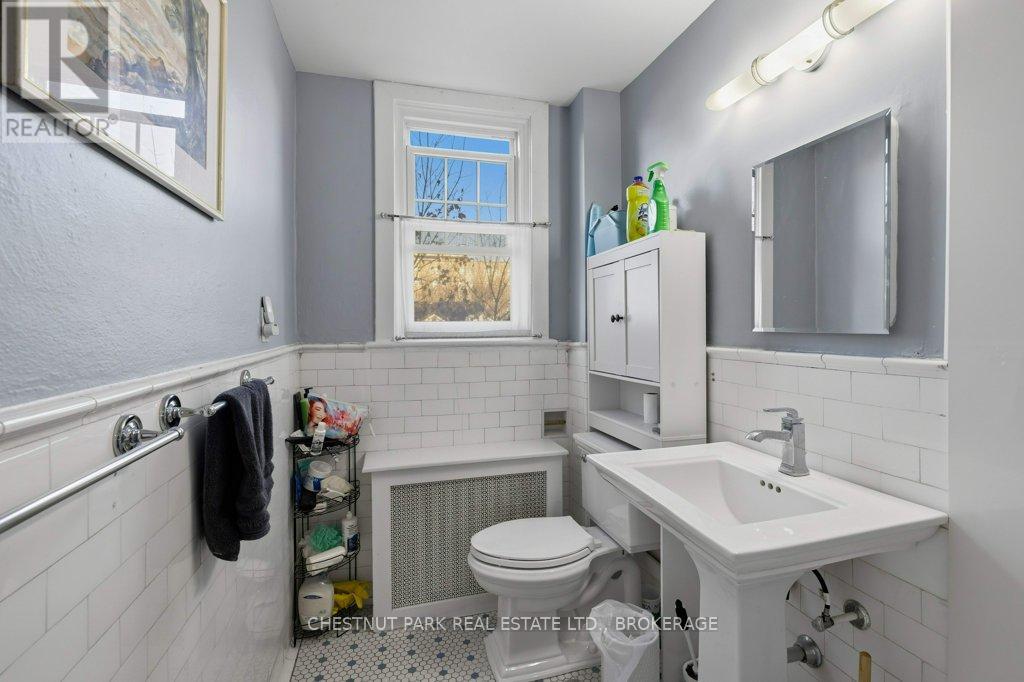 305 - 67 Sydenham Street, Kingston, Ontario K7L 3H2 - Photo 8 - X12585724