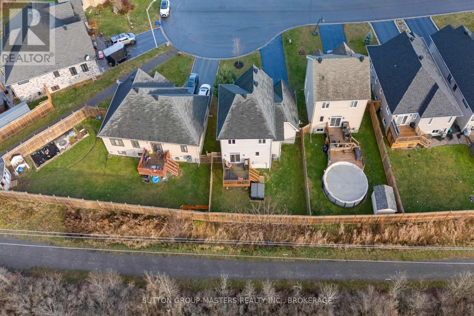 317 Nalon Road, Gananoque, Ontario K7G 0A3 - Photo 6 - X12585792