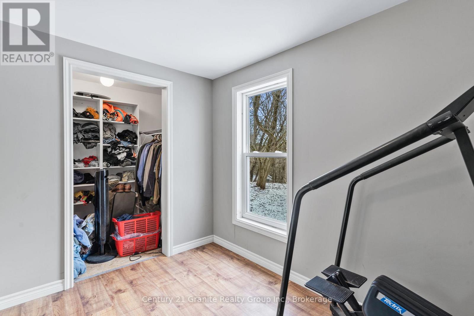 38 Lakeview Street, Dysart Et Al, Ontario  K0M 1S0 - Photo 22 - X12585728