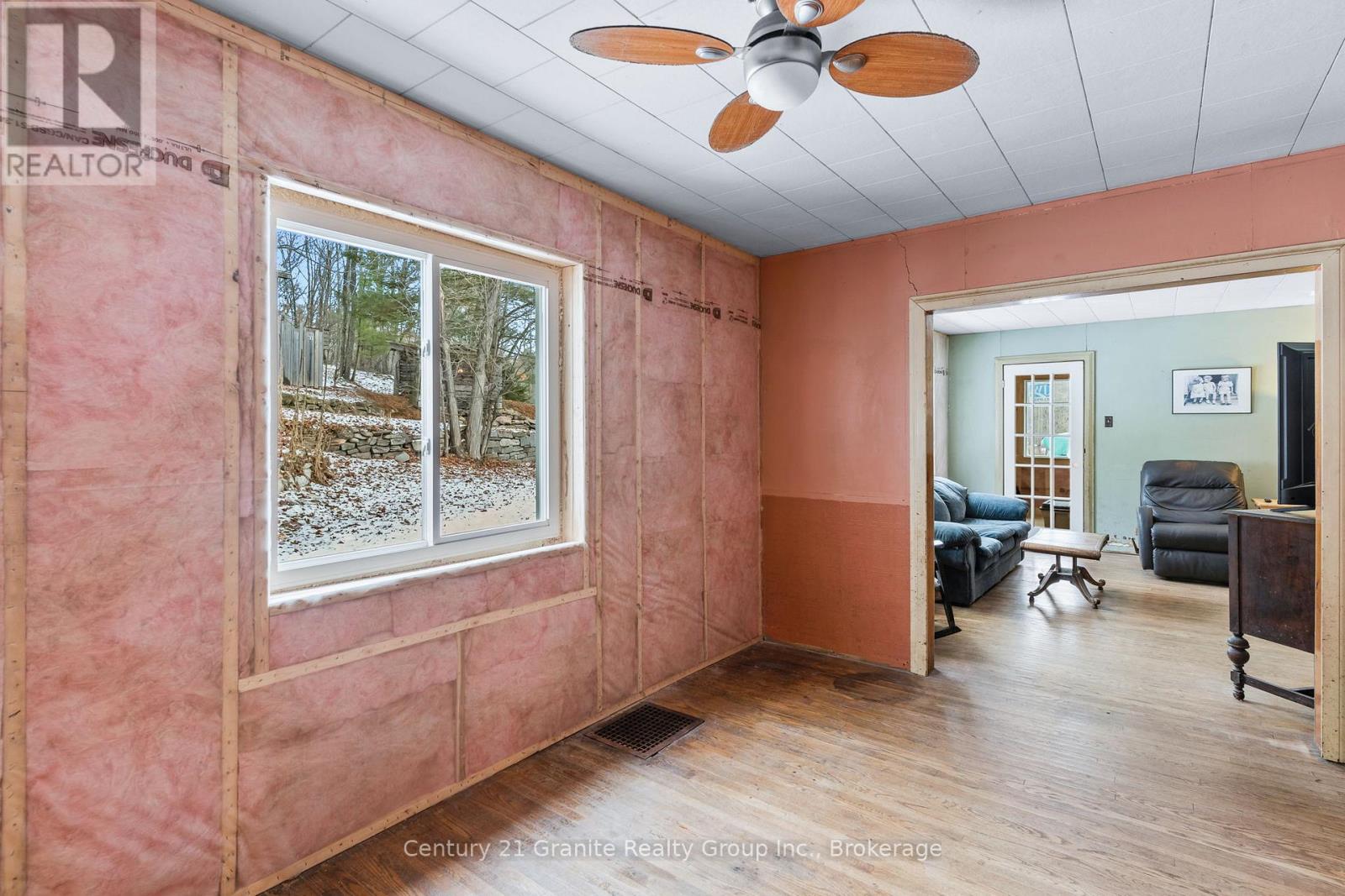 38 Lakeview Street, Dysart Et Al, Ontario  K0M 1S0 - Photo 31 - X12585728