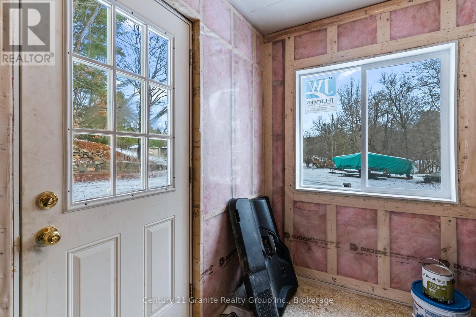 38 Lakeview Street, Dysart Et Al, Ontario  K0M 1S0 - Photo 33 - X12585728