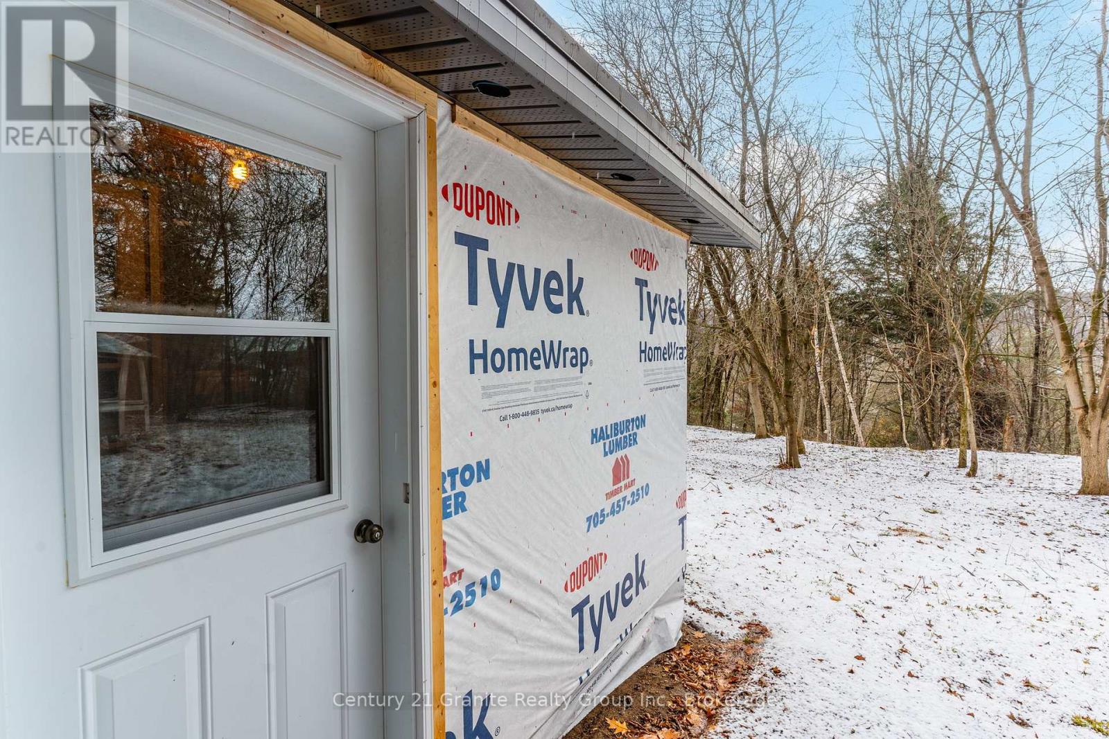 38 Lakeview Street, Dysart Et Al, Ontario  K0M 1S0 - Photo 35 - X12585728