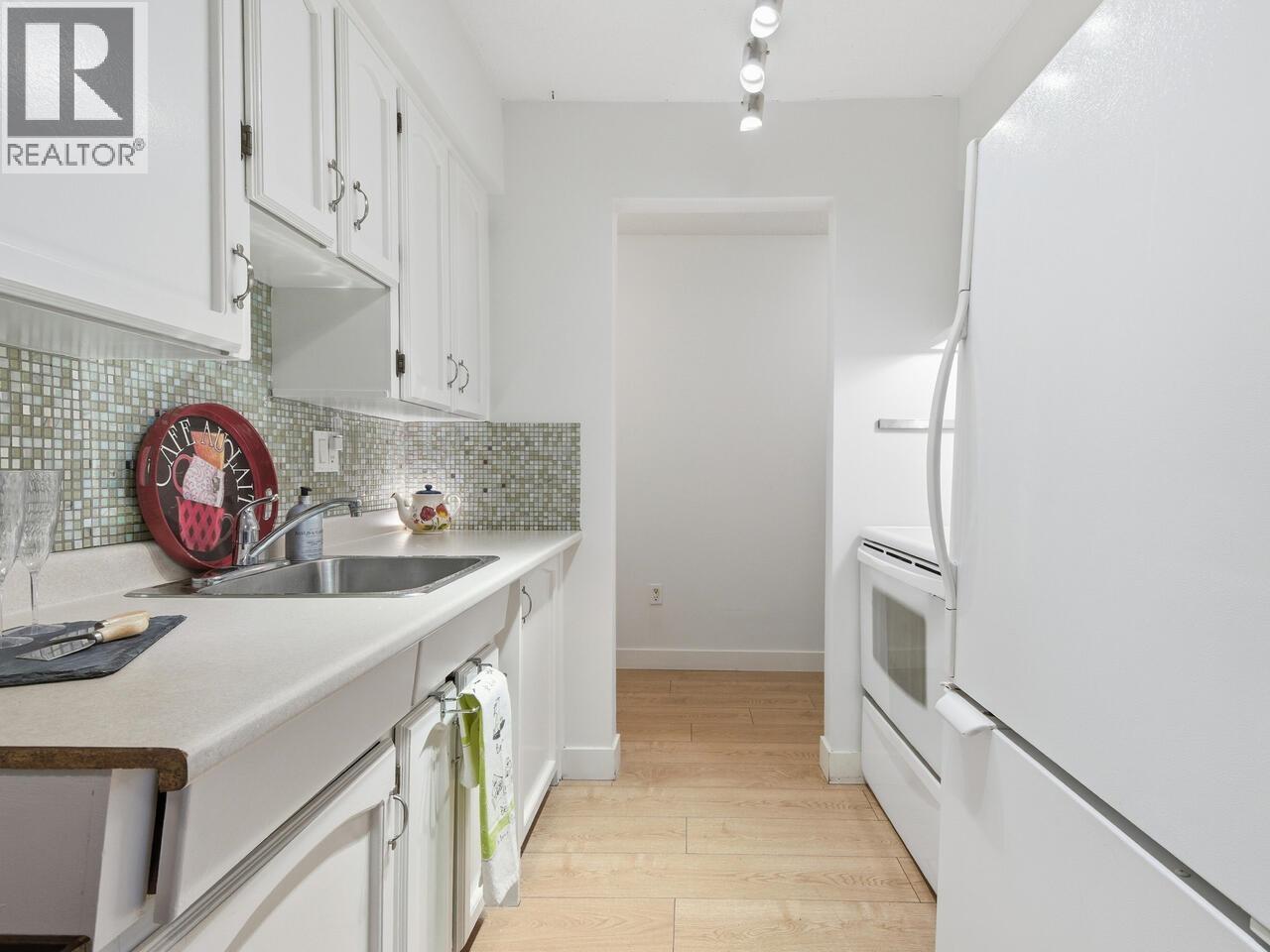 101 2910 Ontario Street, Vancouver, British Columbia  V5T 2Y6 - Photo 6 - R3056423