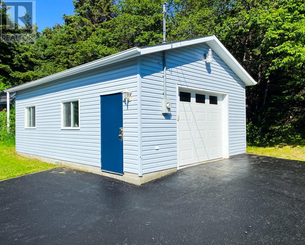 4 French's Road, Bay Roberts, Newfoundland & Labrador  A0A 1G0 - Photo 2 - 1287142