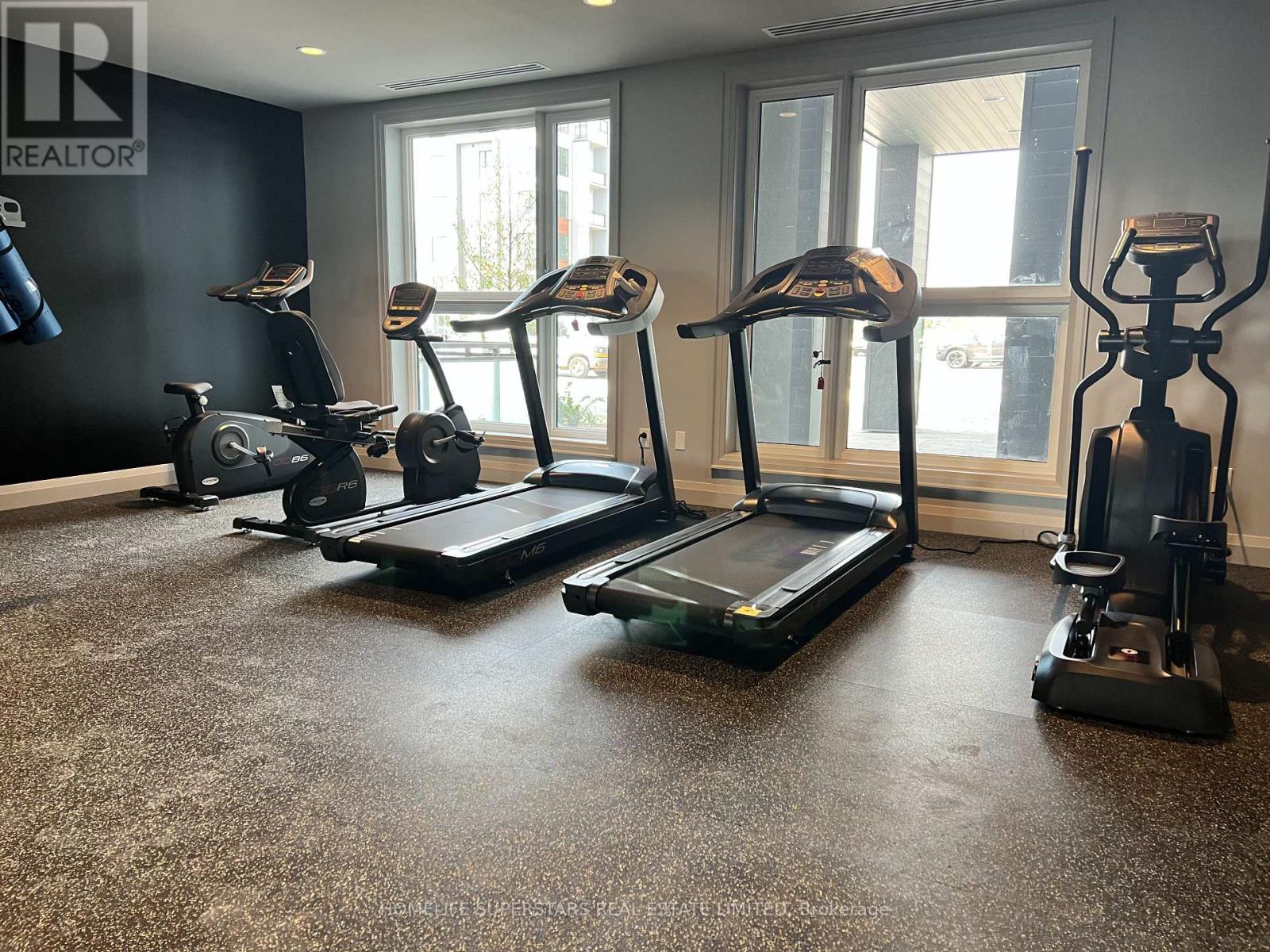 204 - 95 Dundas Street W, Oakville, Ontario L6M 5N4 - Photo 25 - W12521908