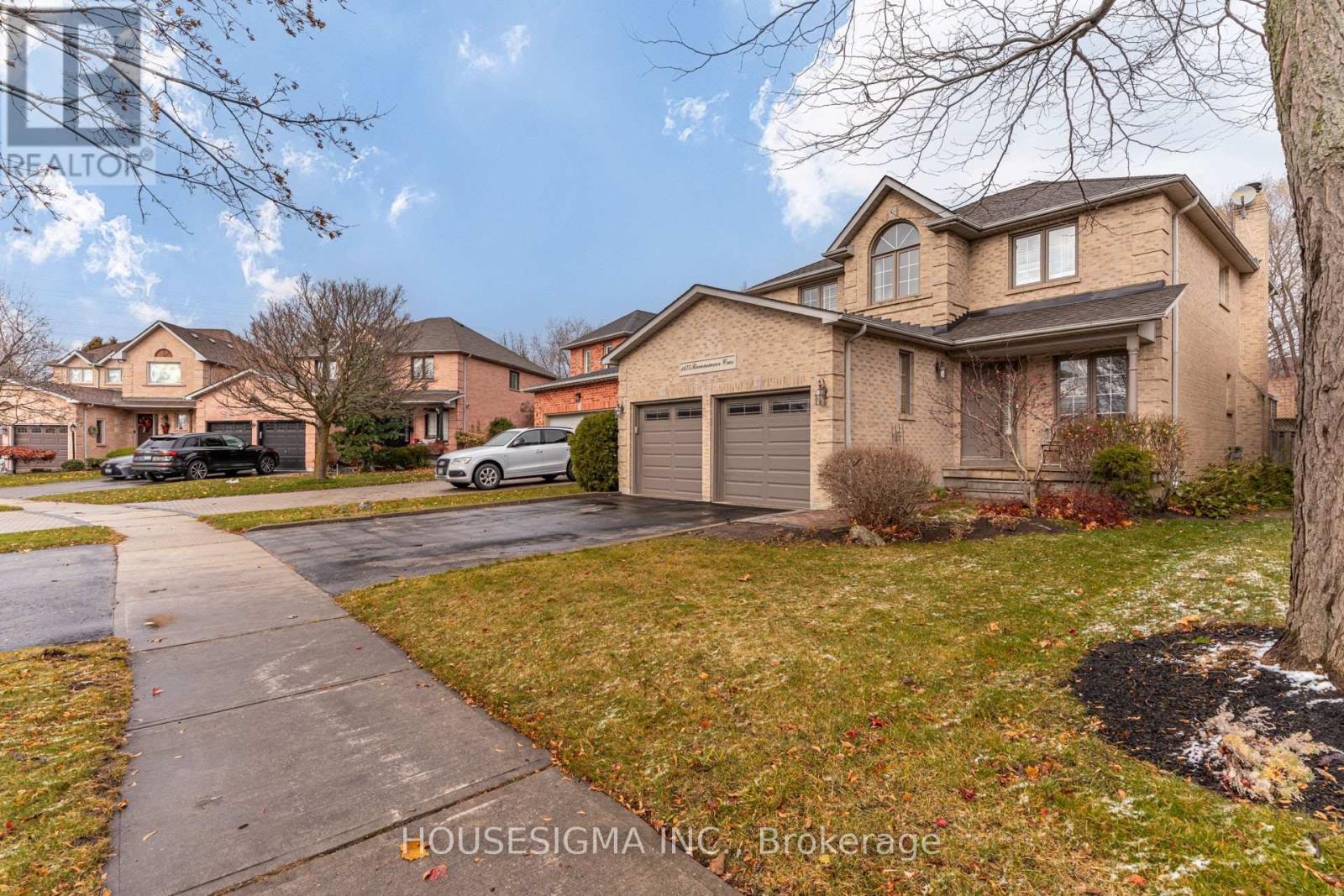 1475 Ravensmoor Crescent, Mississauga, Ontario  L5M 3L4 - Photo 2 - W12581992