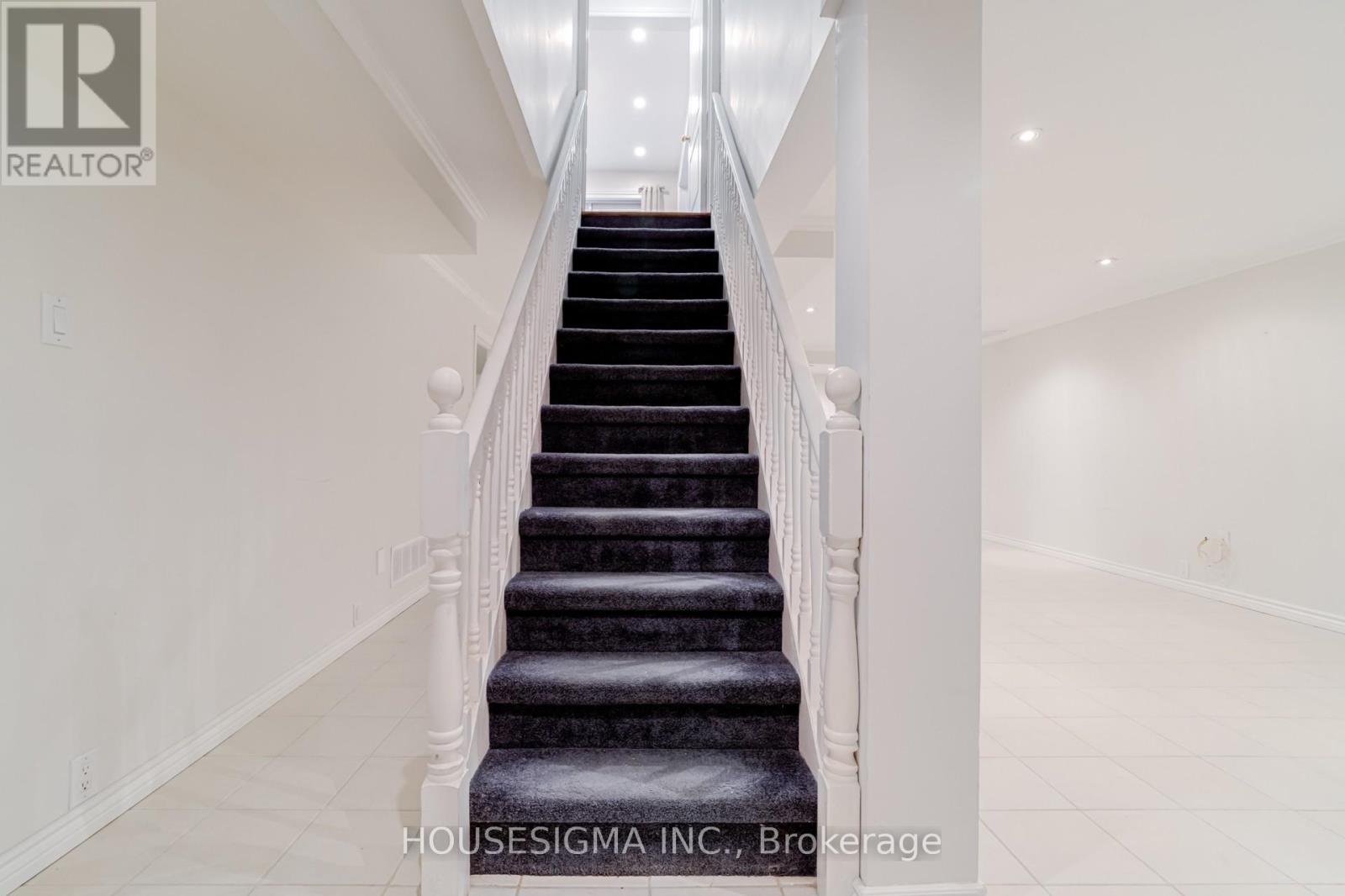 1475 Ravensmoor Crescent, Mississauga, Ontario  L5M 3L4 - Photo 25 - W12581992