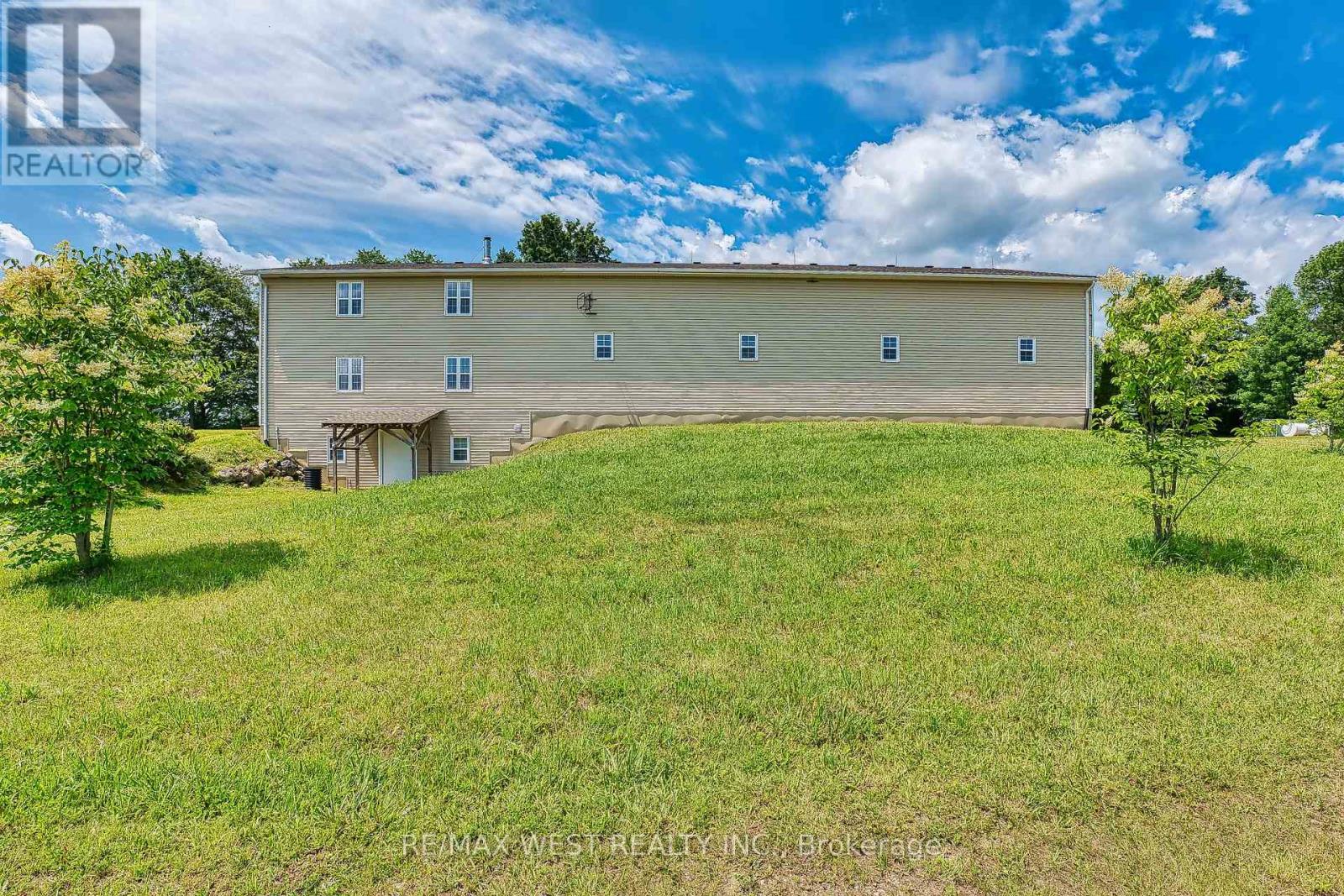 305234 South Line A, Grey Highlands, Ontario  N0C 1K0 - Photo 9 - X12583512