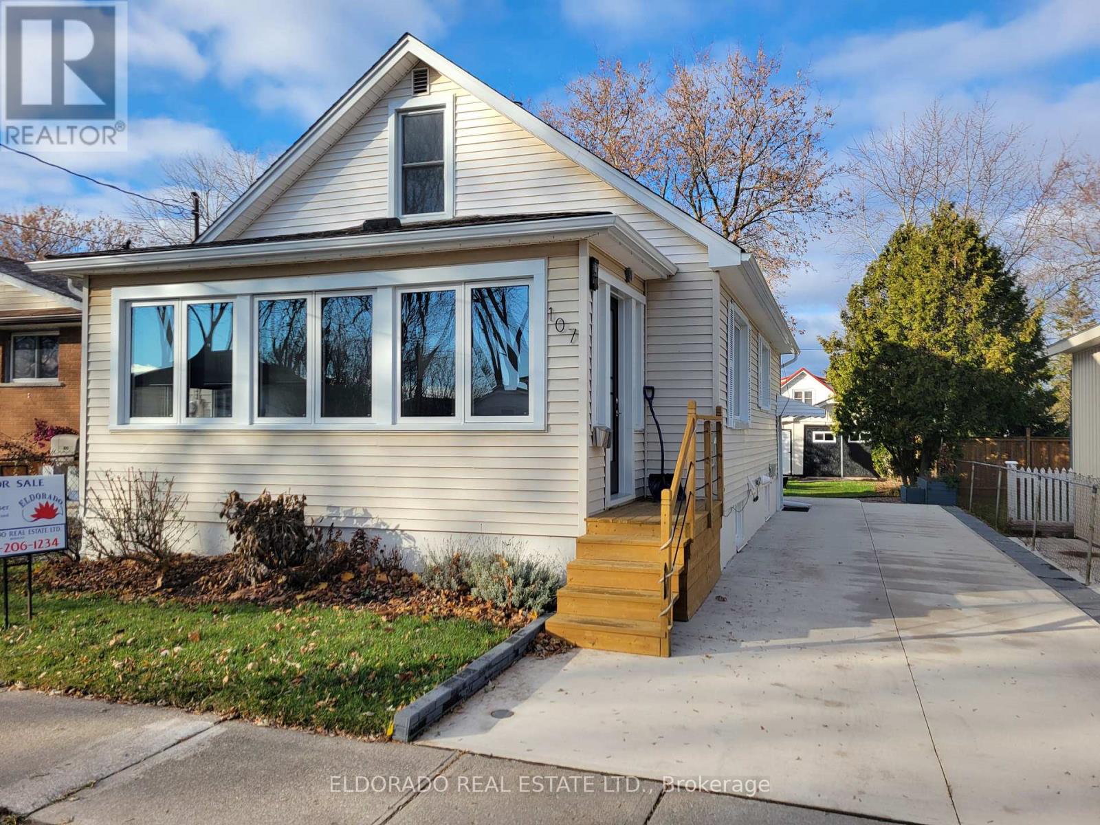 107 MACKAN STREET, Thorold, Ontario