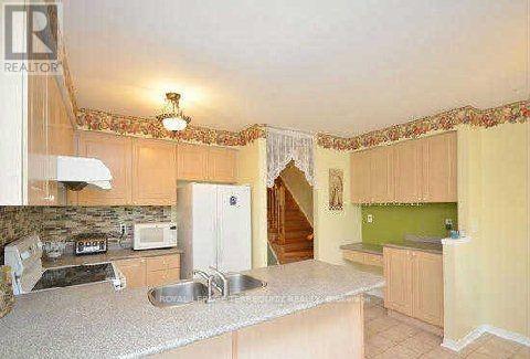 185 - 5030 Heatherleigh Avenue, Mississauga, Ontario  L5V 2G7 - Photo 3 - W12585658