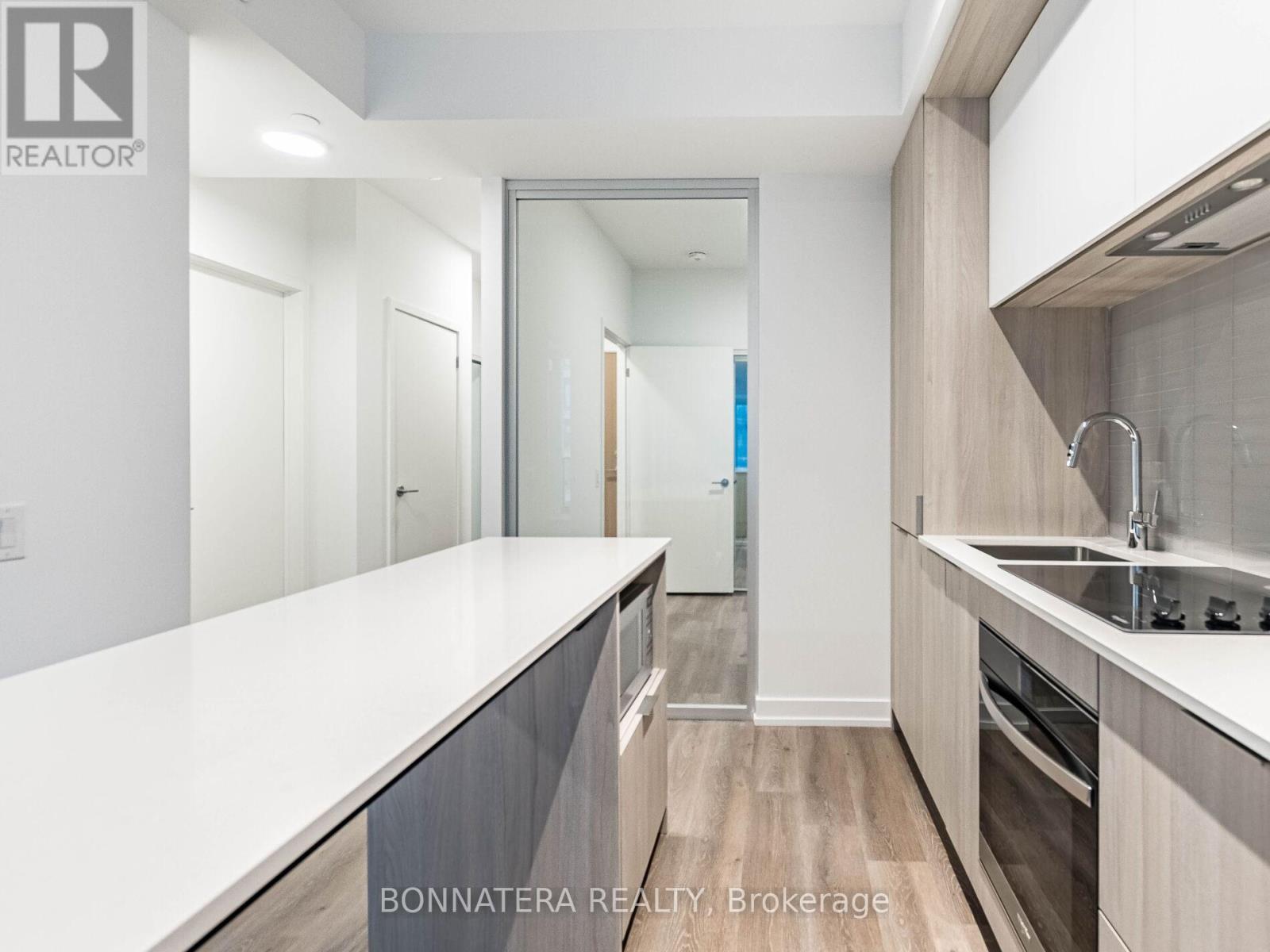 2307 - 395 Square One Drive, Mississauga, Ontario  L5B 0P6 - Photo 27 - W12585688