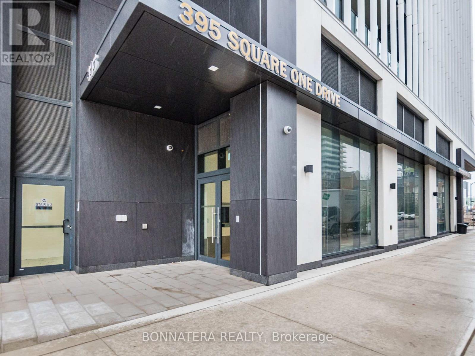 2307 - 395 Square One Drive, Mississauga, Ontario  L5B 0P6 - Photo 3 - W12585688