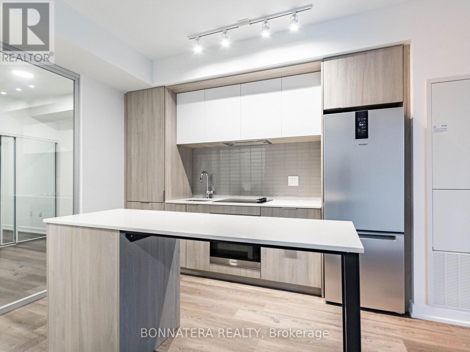 2307 - 395 Square One Drive, Mississauga, Ontario  L5B 0P6 - Photo 33 - W12585688