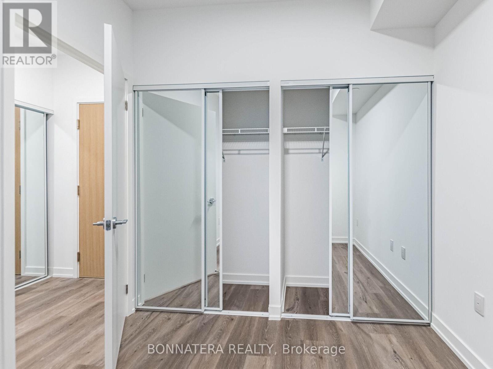 2307 - 395 Square One Drive, Mississauga, Ontario  L5B 0P6 - Photo 37 - W12585688