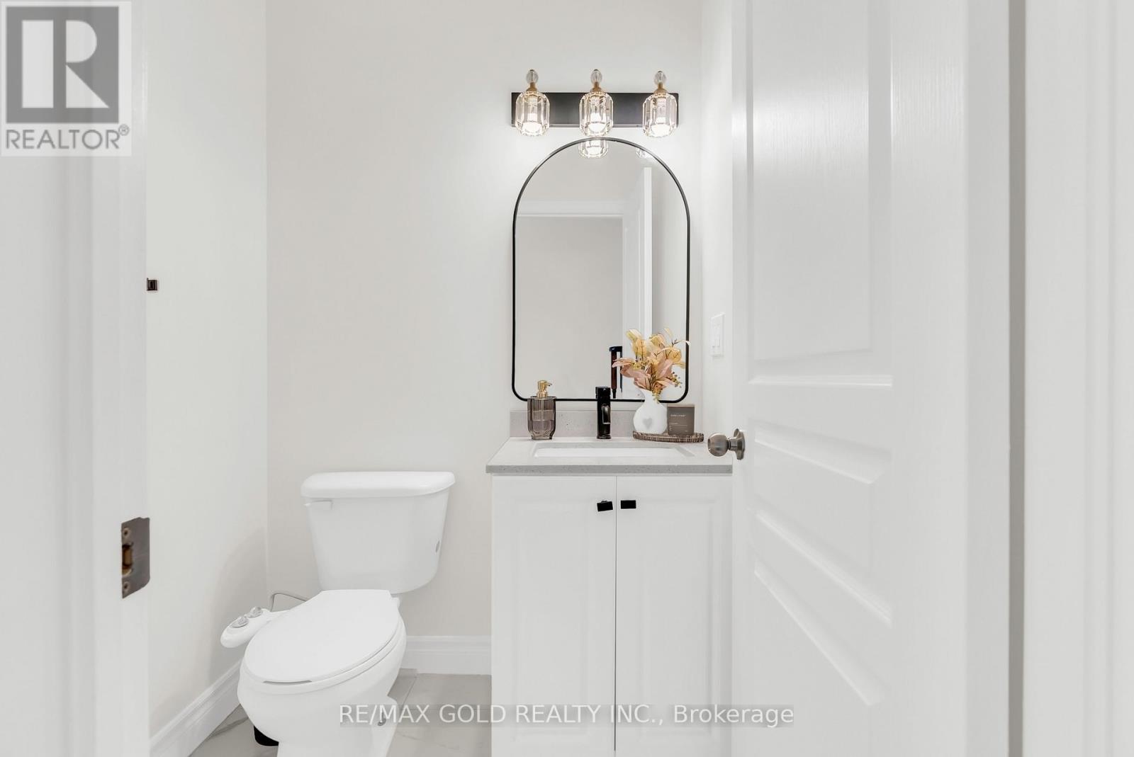 20 Pritchard Road, Brampton, Ontario  L7A 0Z7 - Photo 6 - W12585692